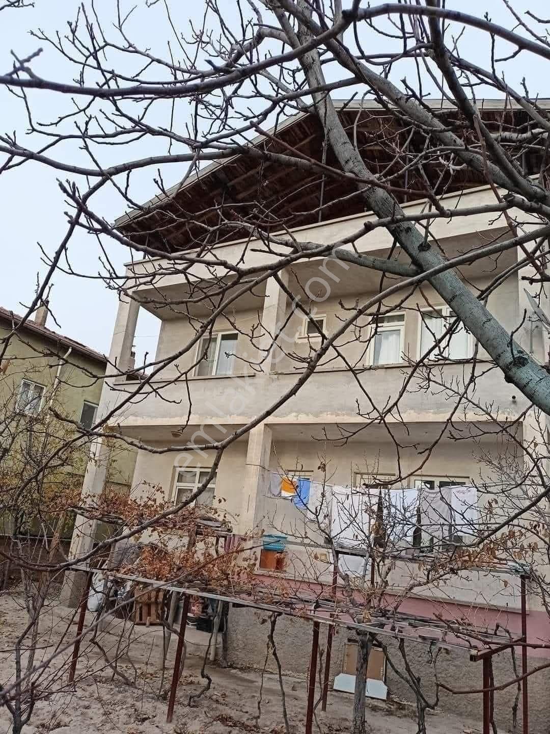 Bor Mehmetçik Satılık Villa Niğde Bor Mehmetçik Mah Bor Devlet Hastanesi Civarı Satılık 2 Katlı Villa