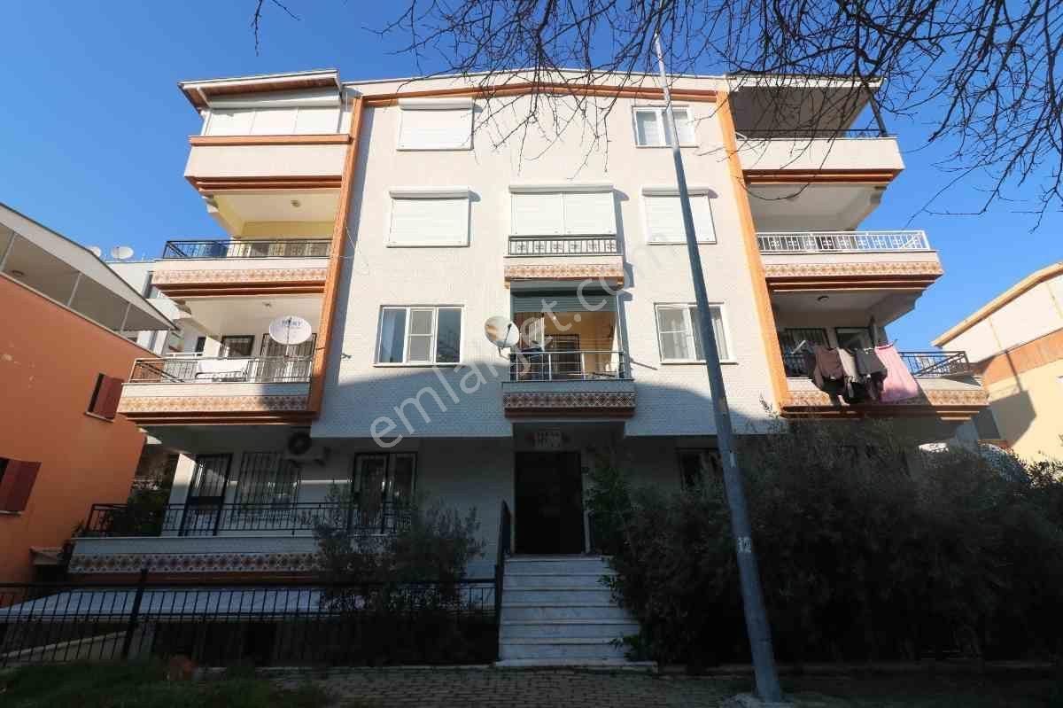 Didim Çamlık Satılık Daire Çamlık Mahallesinde Ön Cephe Satılık 2+1 Eşyalı Daire