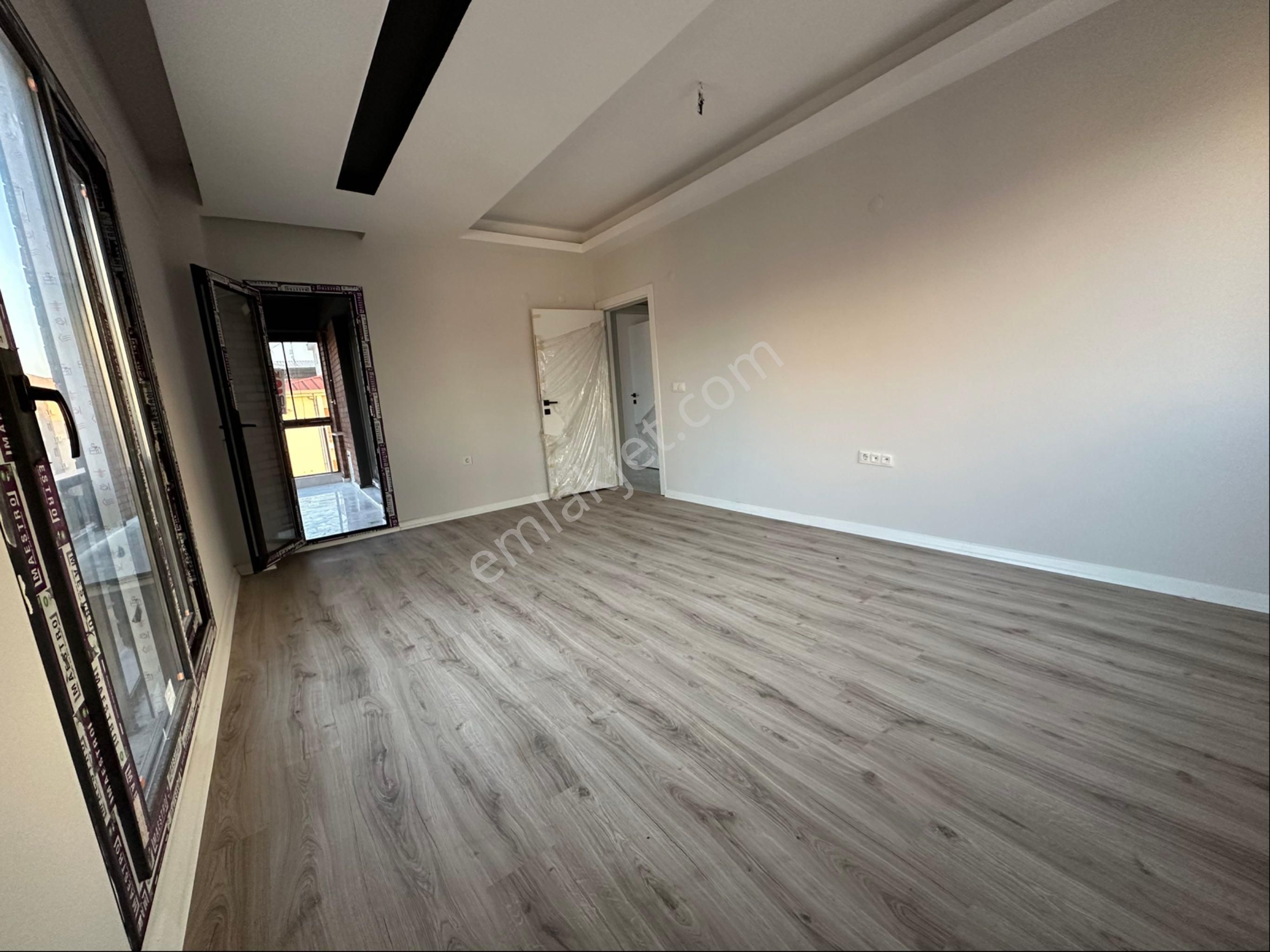 Uygan'dan Cumhuriyet Mah. Merkezi Konum Lüx Arakat 2+1 110m² - Görsel 6