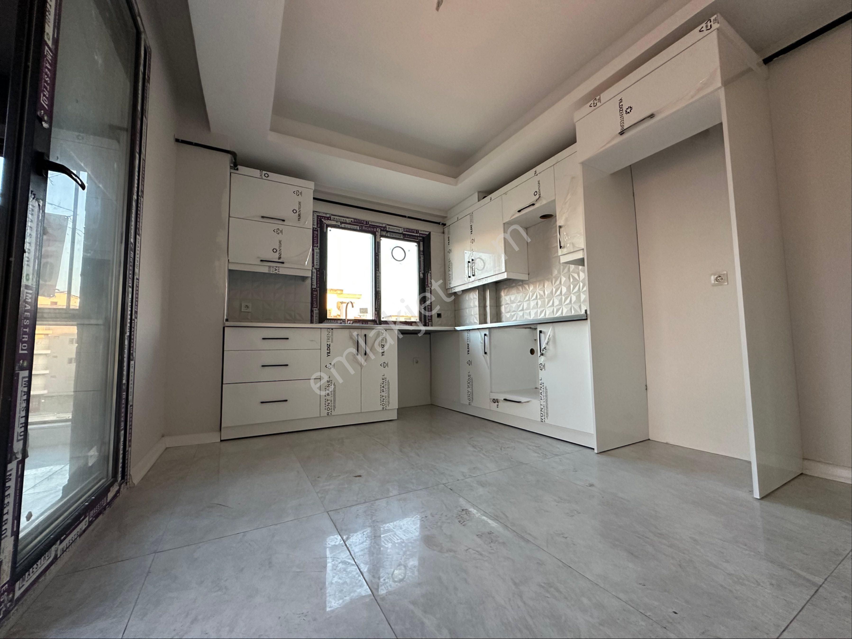 Uygan'dan Cumhuriyet Mah. Merkezi Konum Lüx Arakat 2+1 110m² - Görsel 3