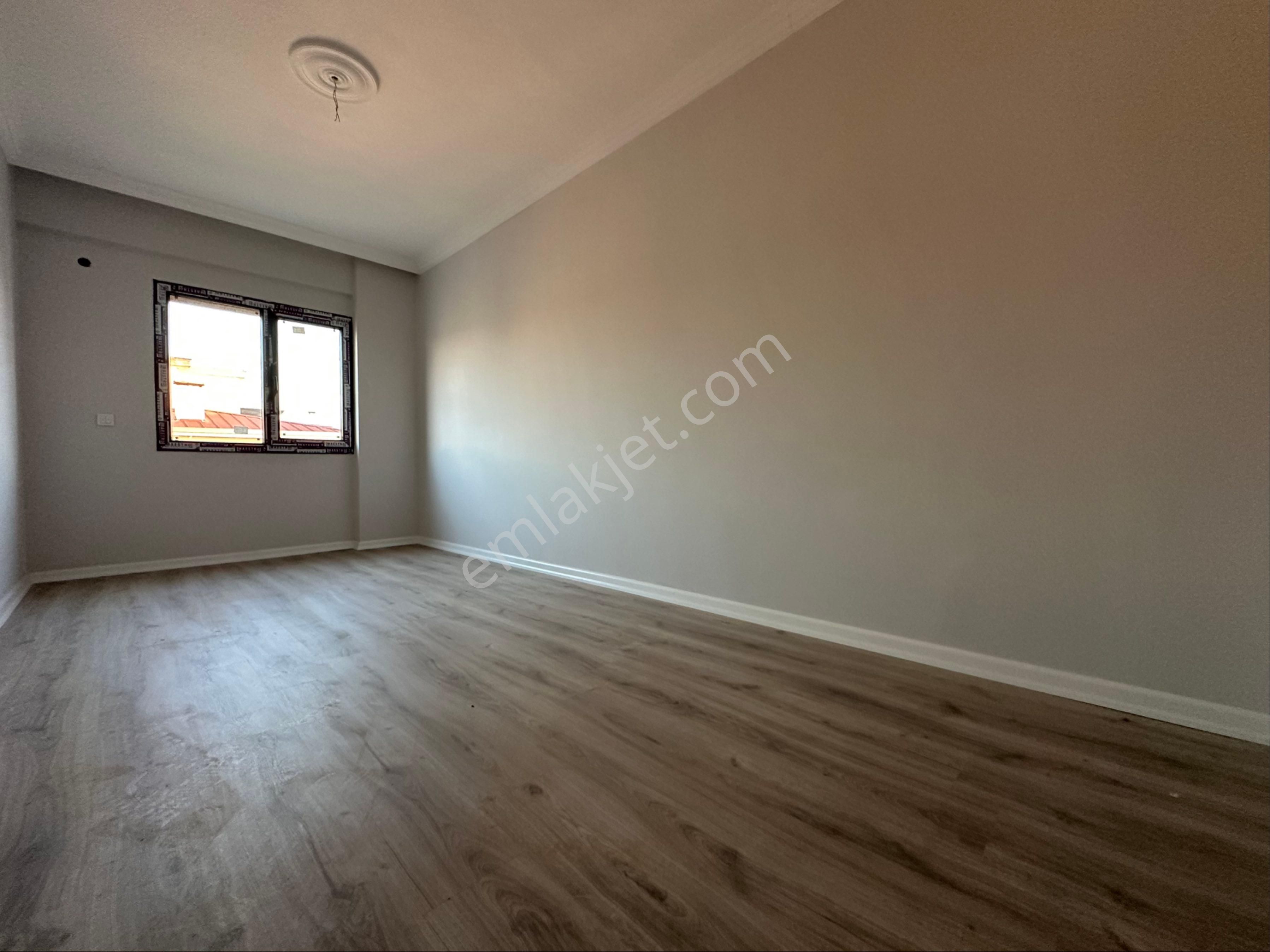 Uygan'dan Cumhuriyet Mah. Merkezi Konum Lüx Arakat 2+1 110m² - Görsel 10