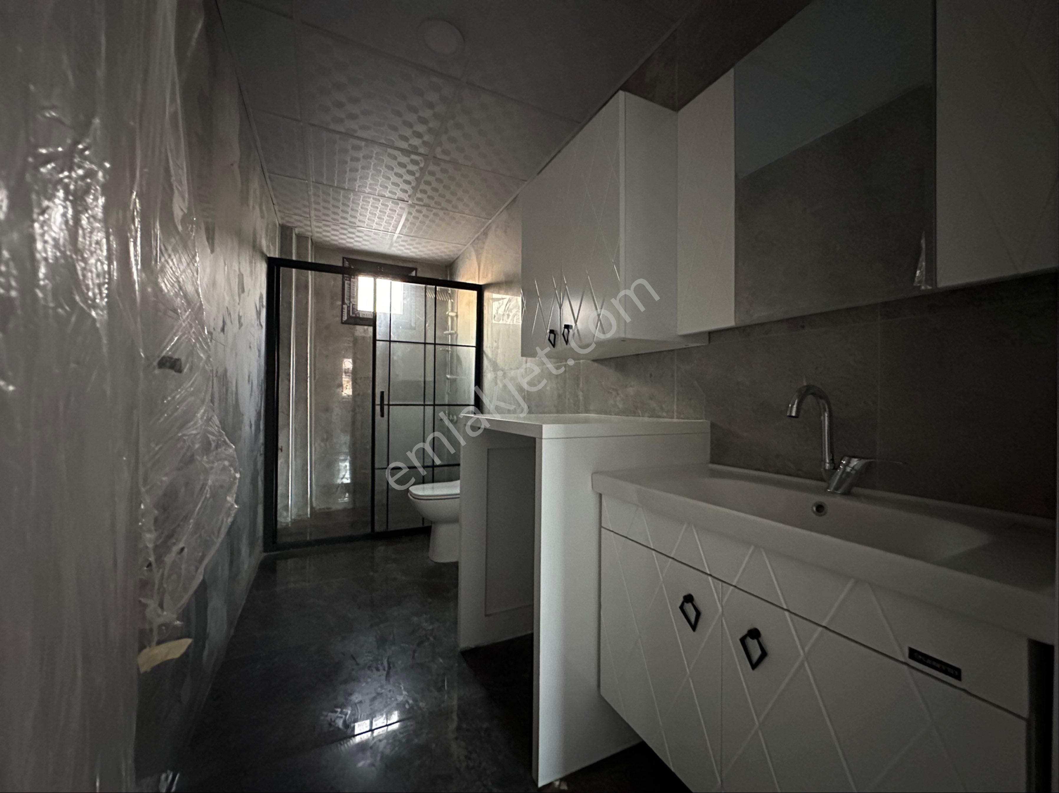 Uygan'dan Cumhuriyet Mah. Merkezi Konum Lüx Arakat 2+1 110m² - Görsel 13