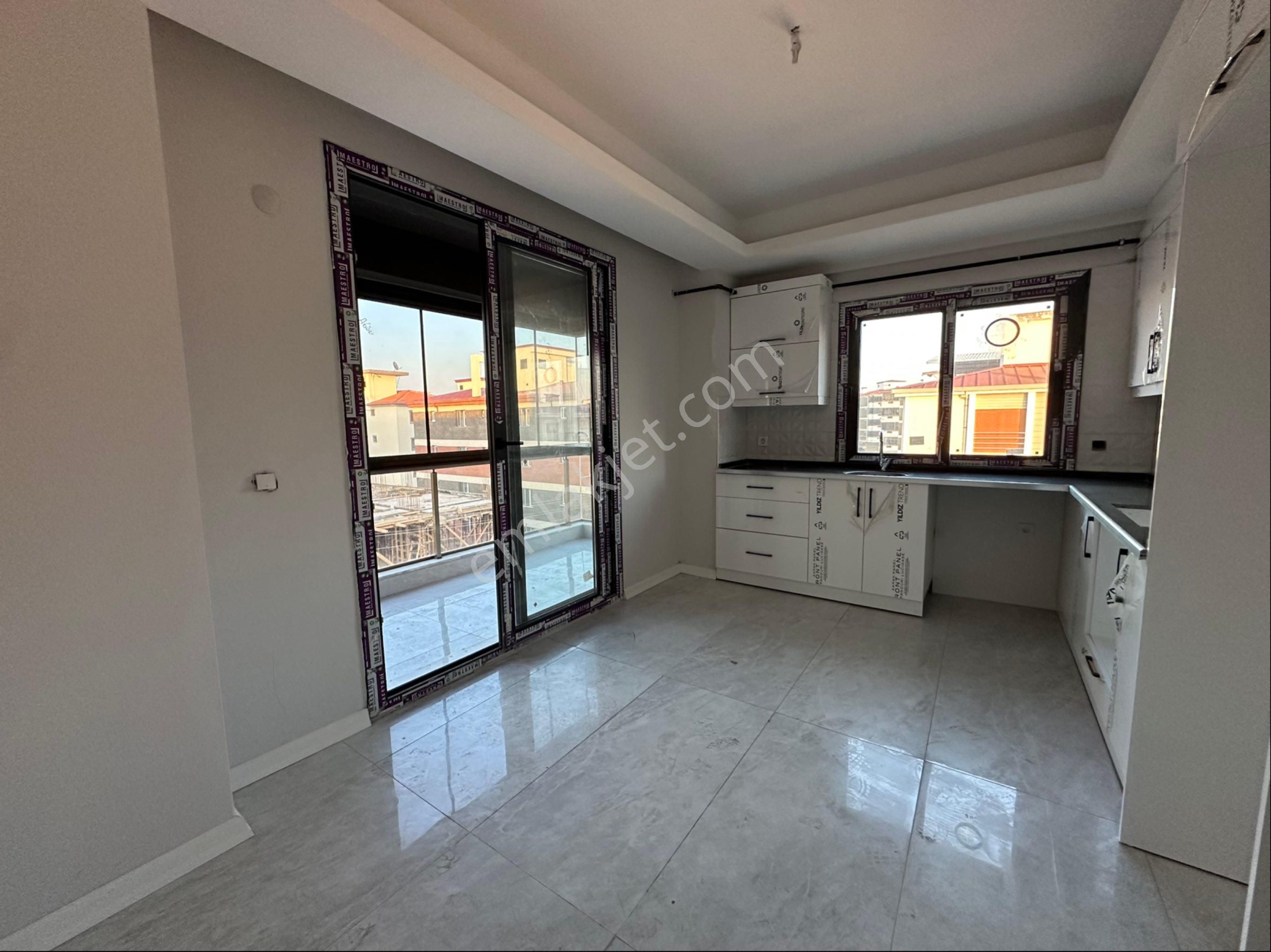 Uygan'dan Cumhuriyet Mah. Merkezi Konum Lüx Arakat 2+1 110m² - Görsel 4