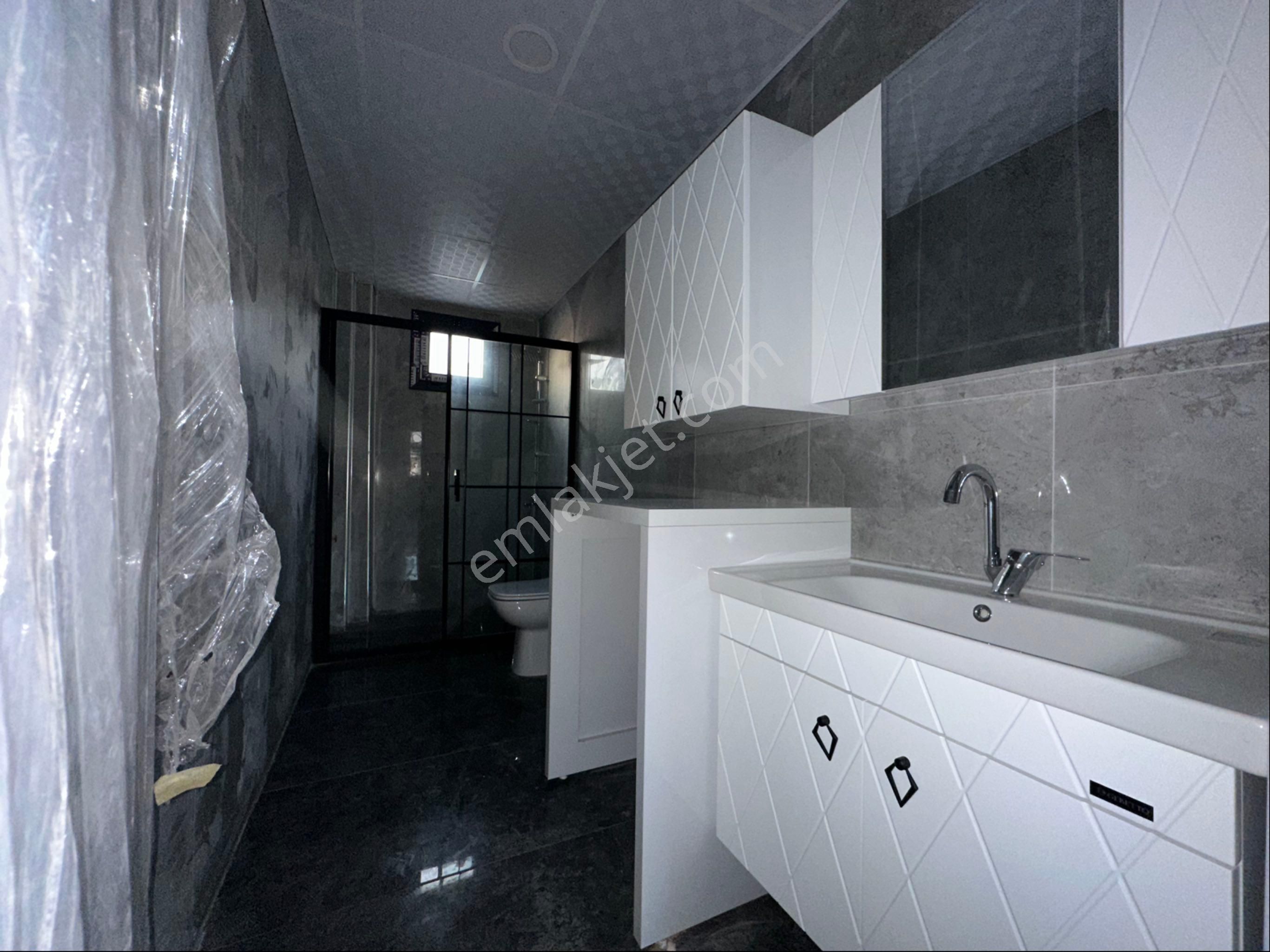 Uygan'dan Cumhuriyet Mah. Merkezi Konum Lüx Arakat 2+1 110m² - Görsel 14