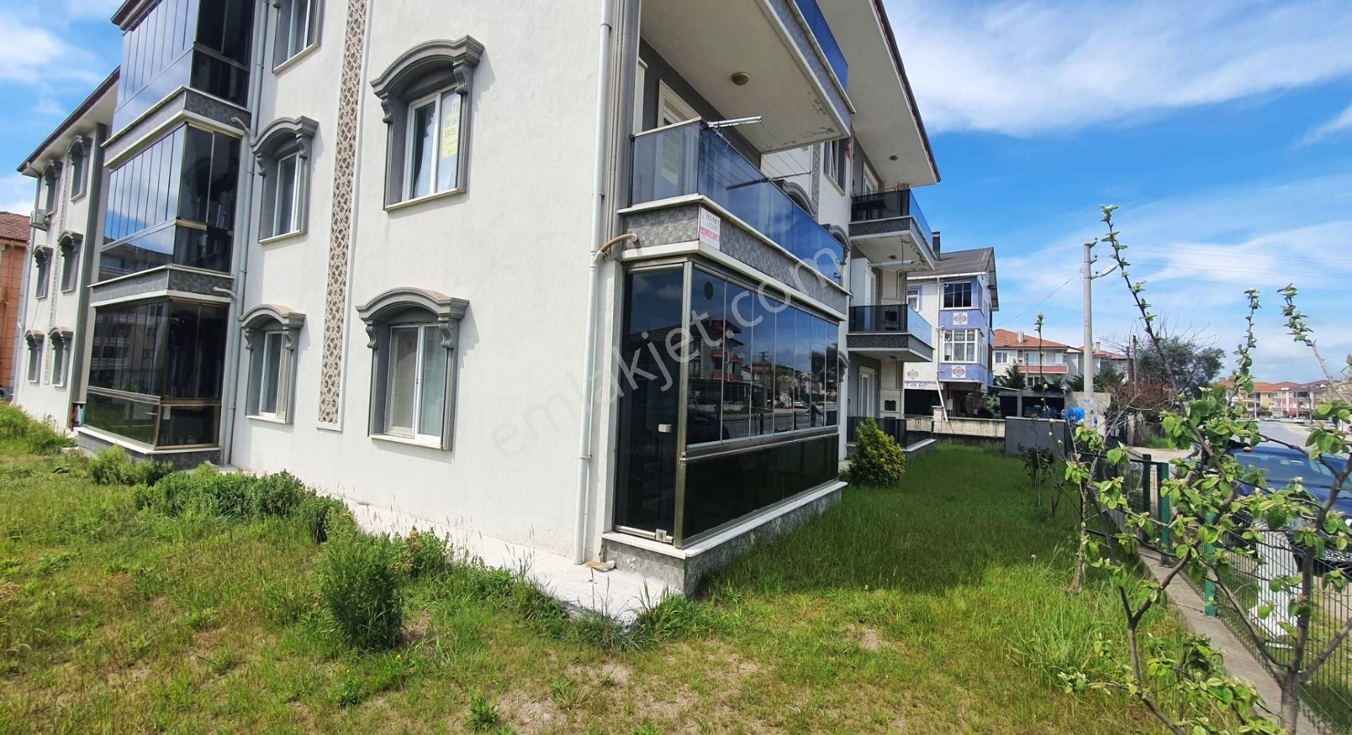 Karasu Yalı Satılık Daire ^^ Muhteşem Bahçe Katı/2+1 Kombi/cam Balkon/full Eşyalı Daire^^