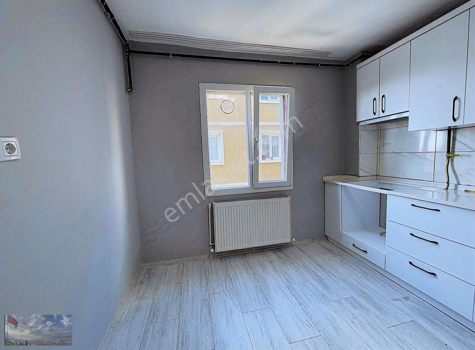 İzmir Bornova Metroya Yakın Kiralık Daire Kiralık 3+1 Atatürk Mh. Sinde Doğalgazlı Yeni Tadilatlı Daire