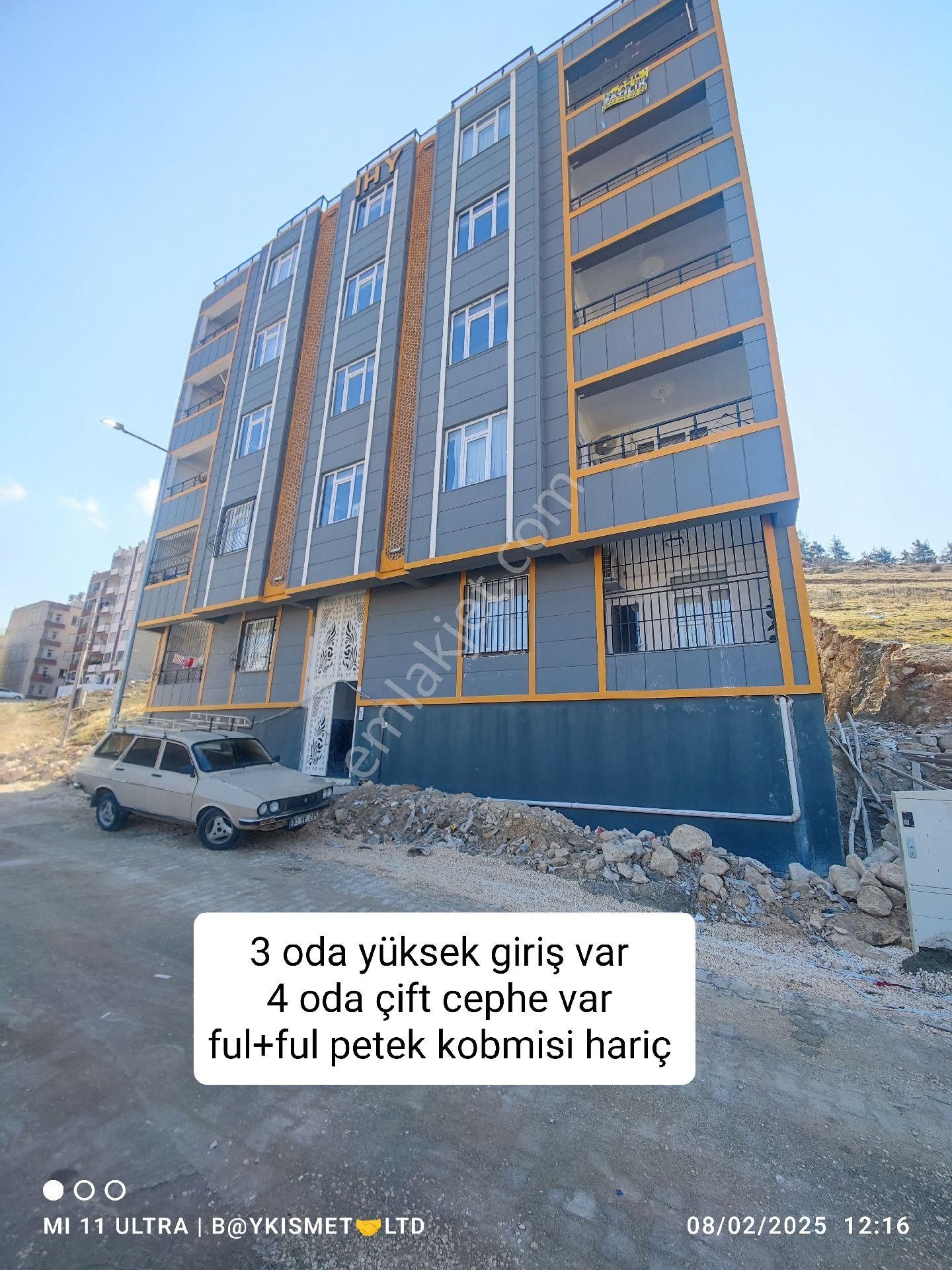 Eyyübiye Direkli Satılık Daire 3+1 Dört Odalı Ara Kat Kat 3 Asansörlu Bina Sıfır Bandında 155 Mt Çift Cephe