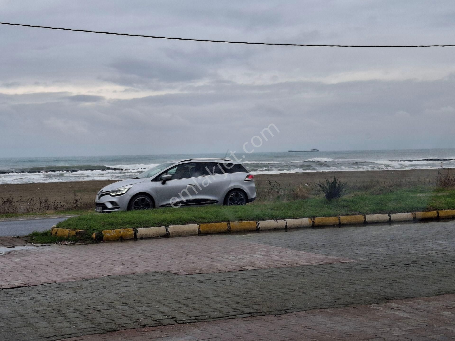 Karasu Yalı Kiralık Daire Sakaya Karasu Sahilde Mutfak Ayri Daire