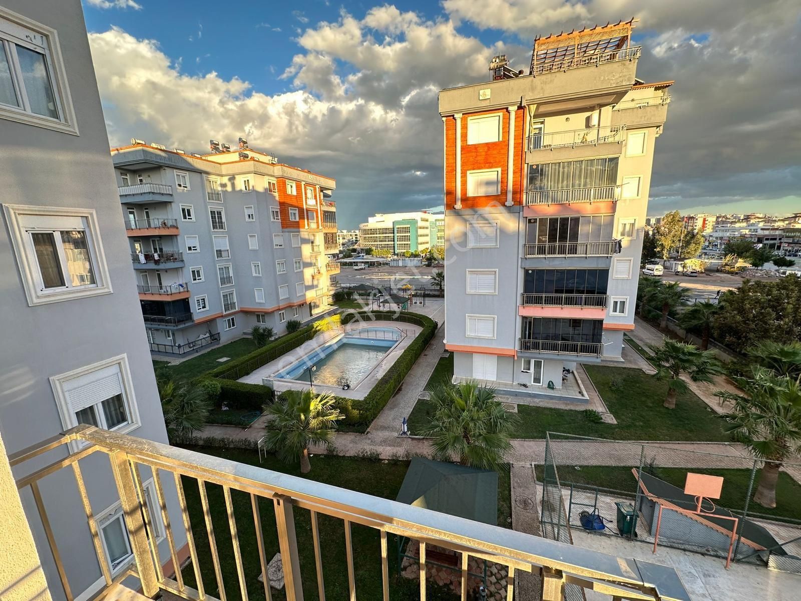 Kepez Sütçüler Satılık Daire Güvenlik_havuz_kamelya_site_iki Balkon_3+1 Asansörlü_çok Geniş