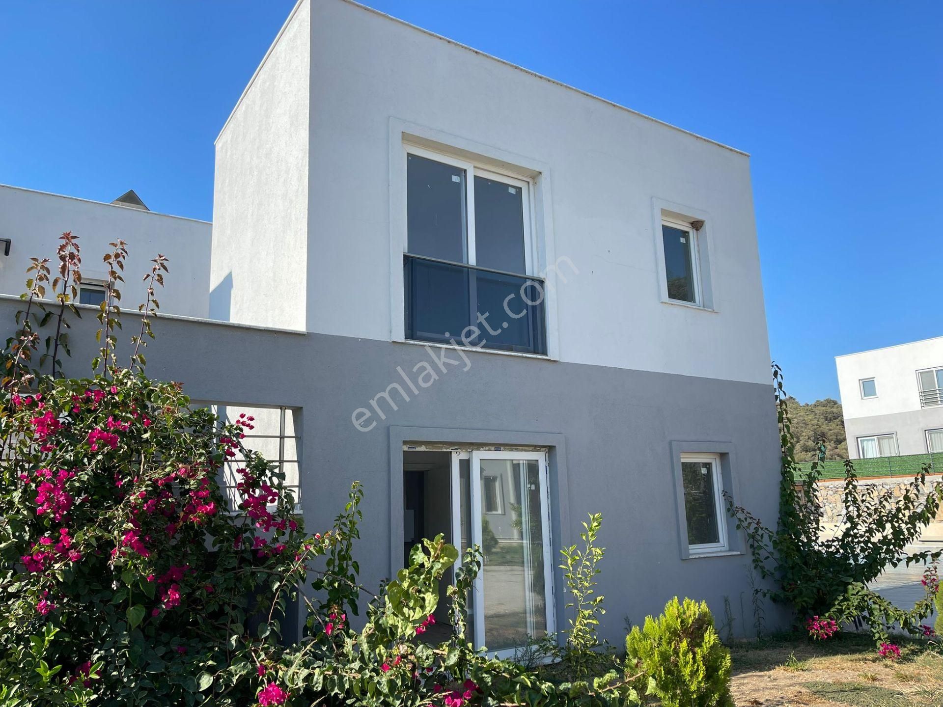 Bodrum Dörttepe'de Satılık Havuzlu Site İçi Bahçe Katı 2+1 - Görsel 14