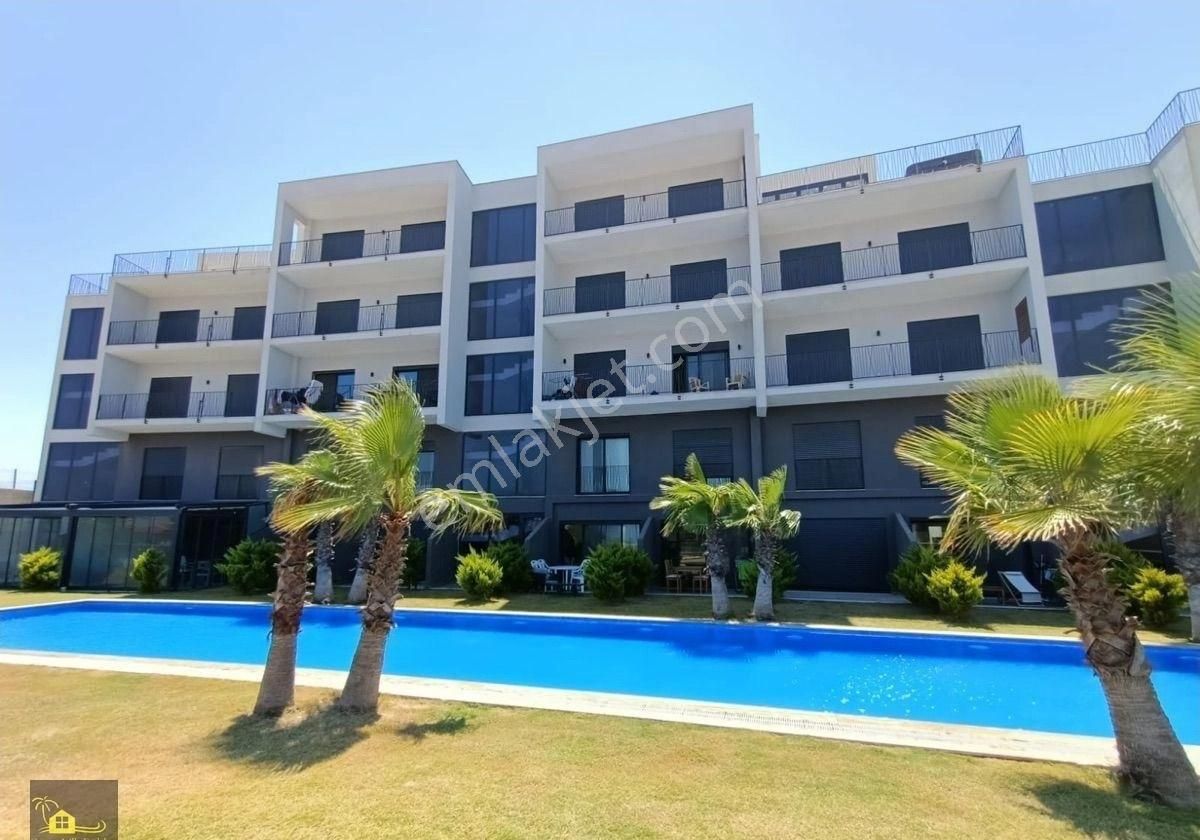 Çeşme Sakarya Satılık Residence Çeşme'de Bahçeli Residence Dublex 2+1 Daire