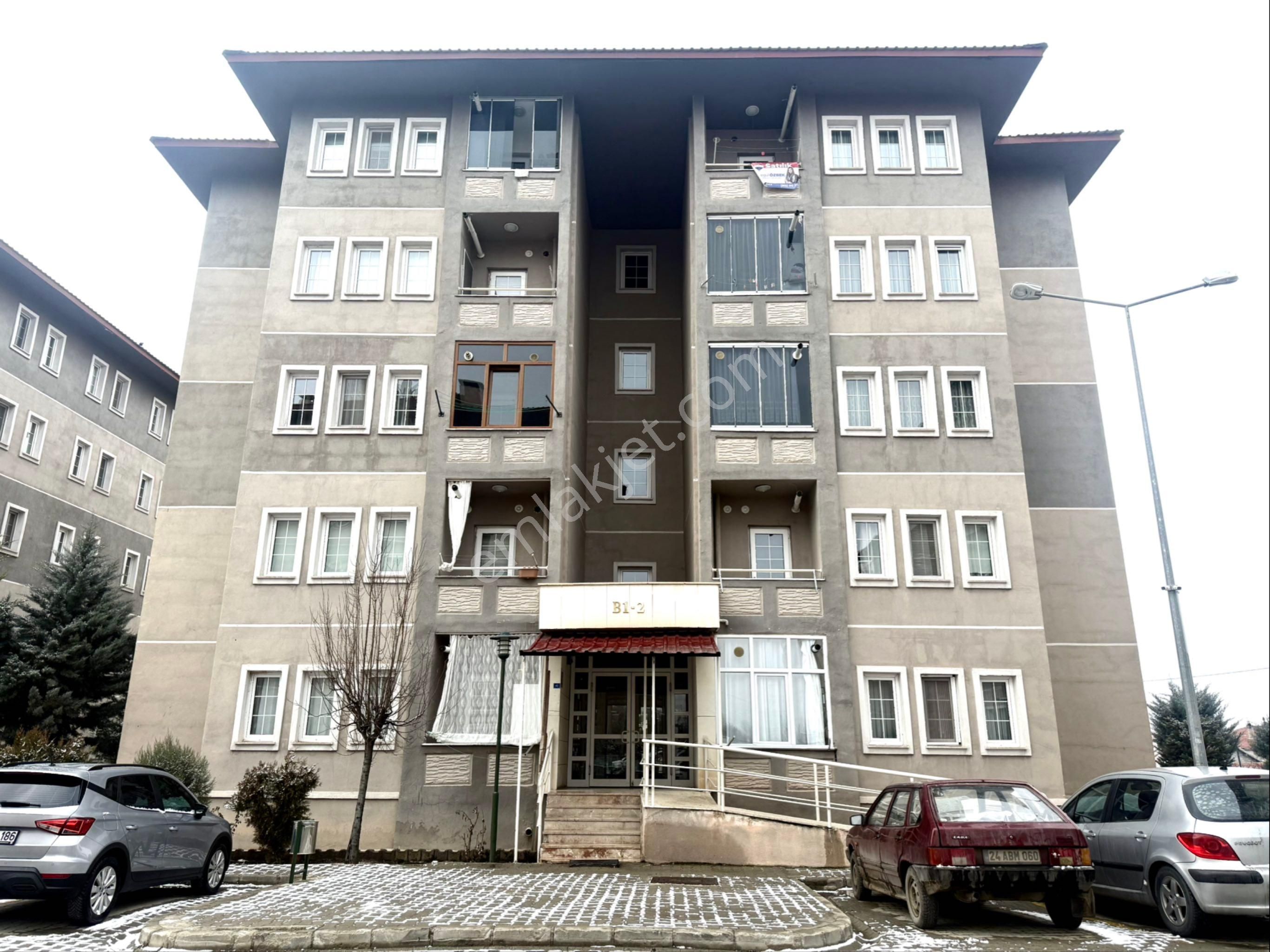 Erzincan Merkez Hamidiye Satılık Daire Remax Dem'den Kavakyolu 2. Etapta Borçsuz Satılık Daire