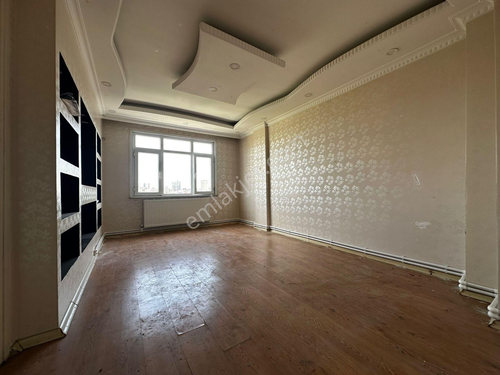 Türkiye Emlak'dan Çınar Mah 3+1 130m2 4.kat Daire Kod 2538