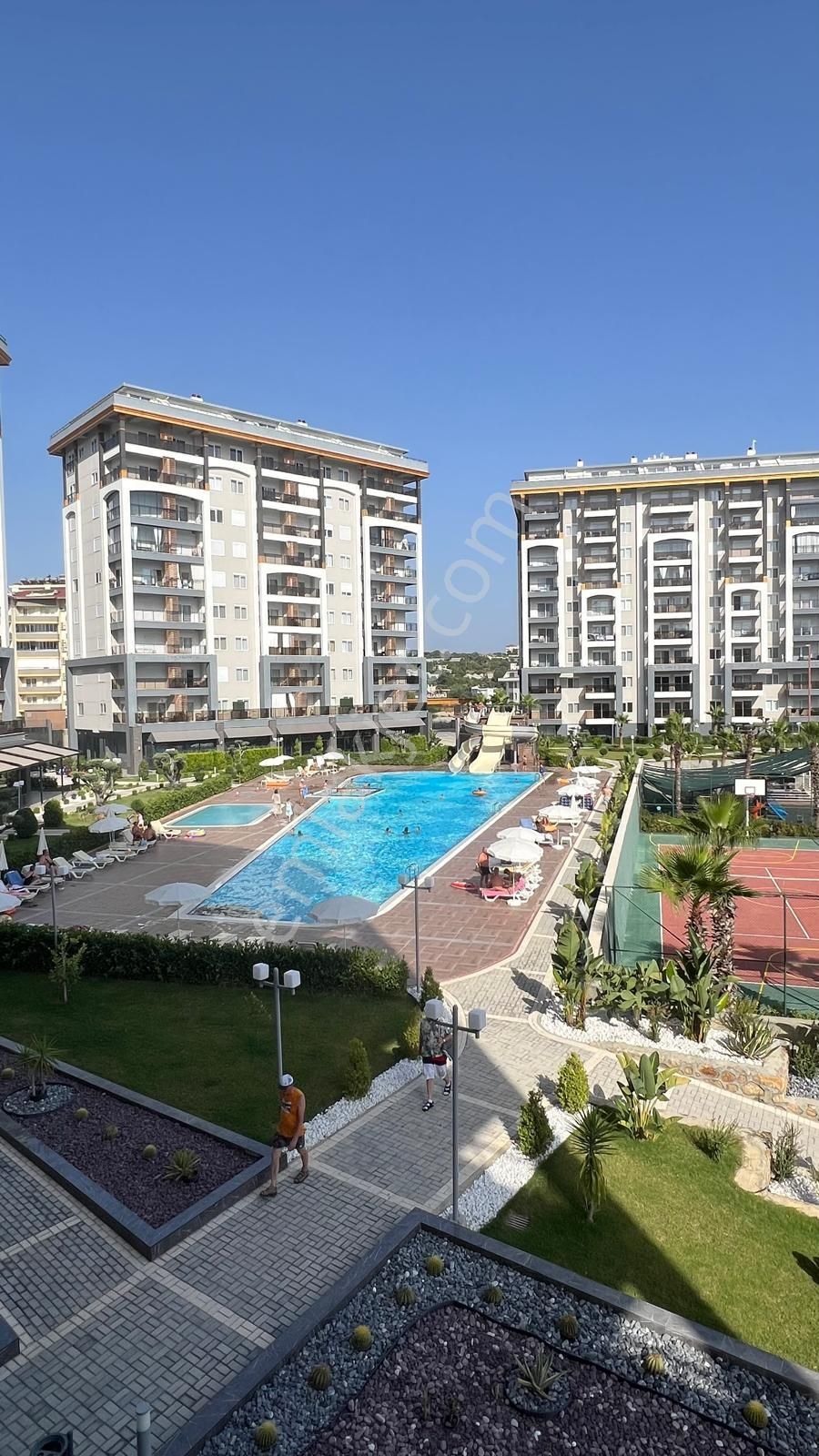 Alanya Avsallar Satılık Daire Avsallar 1+1 Ful Aktiviteli Denize 1100 Metre Satılık Daire