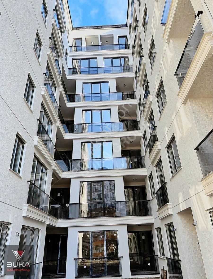 Maltepe Aydınevler Satılık Daire Site İçerisinde Yeni Binada Kaçırılmayacak 1+1 Sıfır Daire