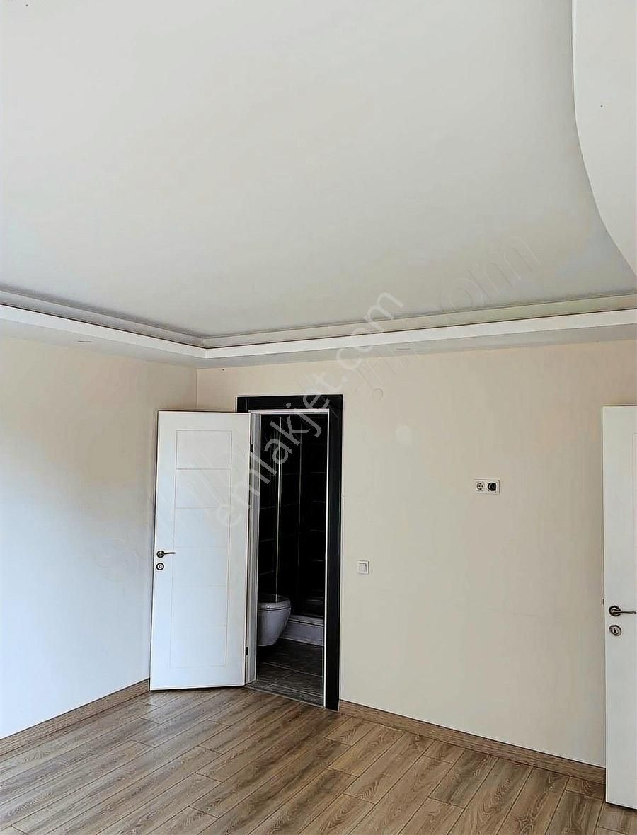 Büyükçekmece Fatih Mahallesinde Havuzlu Site İçi 110m² 2+1 Daire - Görsel 7