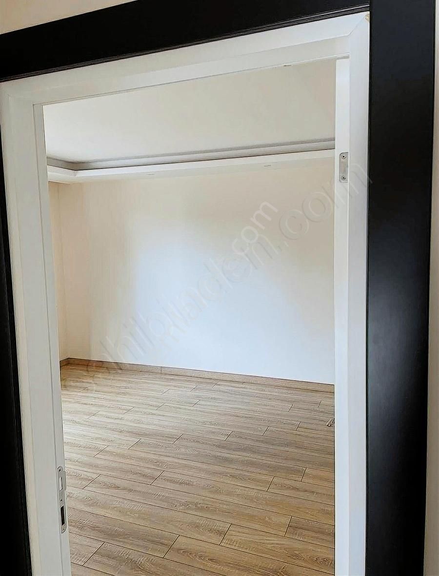 Büyükçekmece Fatih Mahallesinde Havuzlu Site İçi 110m² 2+1 Daire - Görsel 13