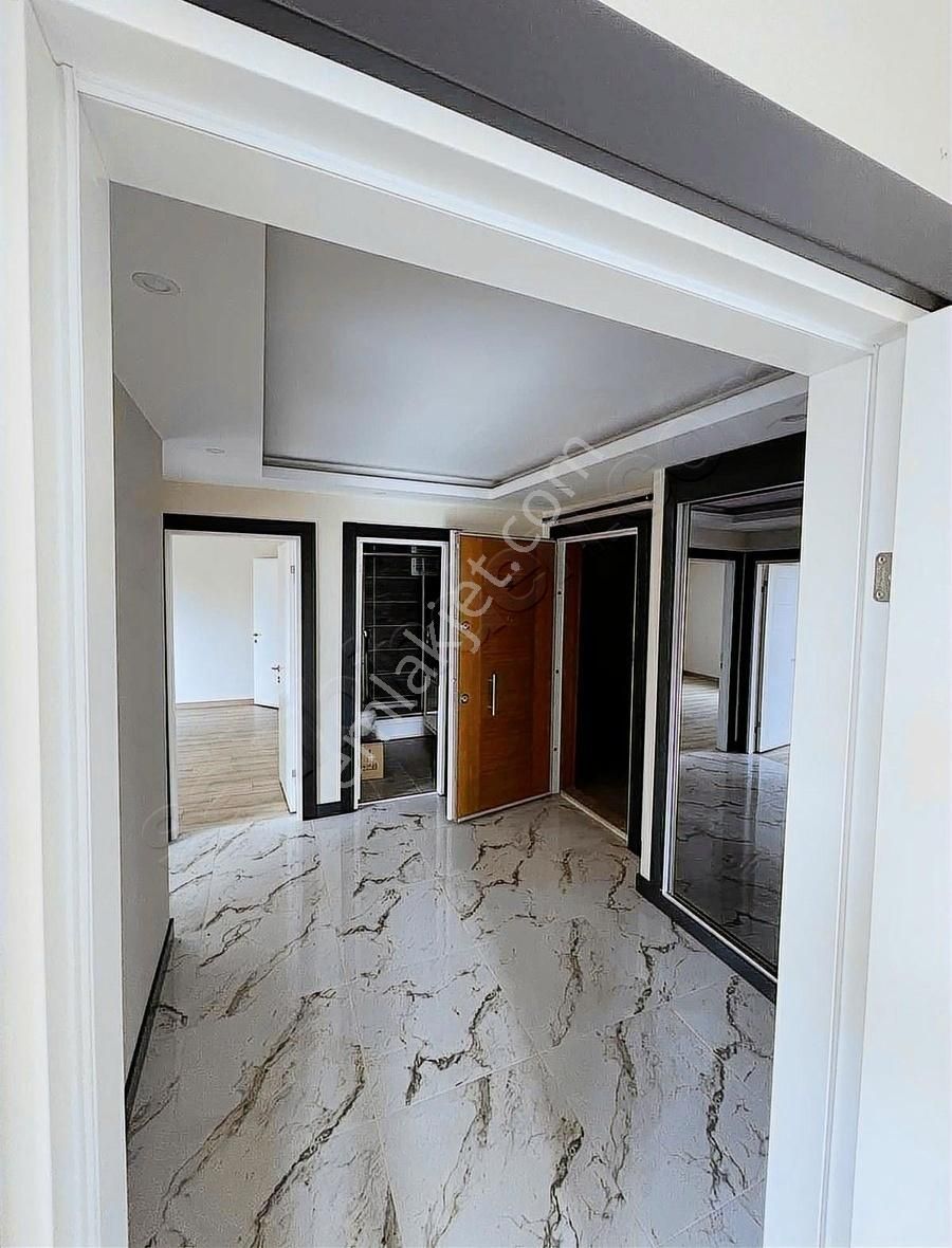 Büyükçekmece Fatih Mahallesinde Havuzlu Site İçi 110m² 2+1 Daire - Görsel 5