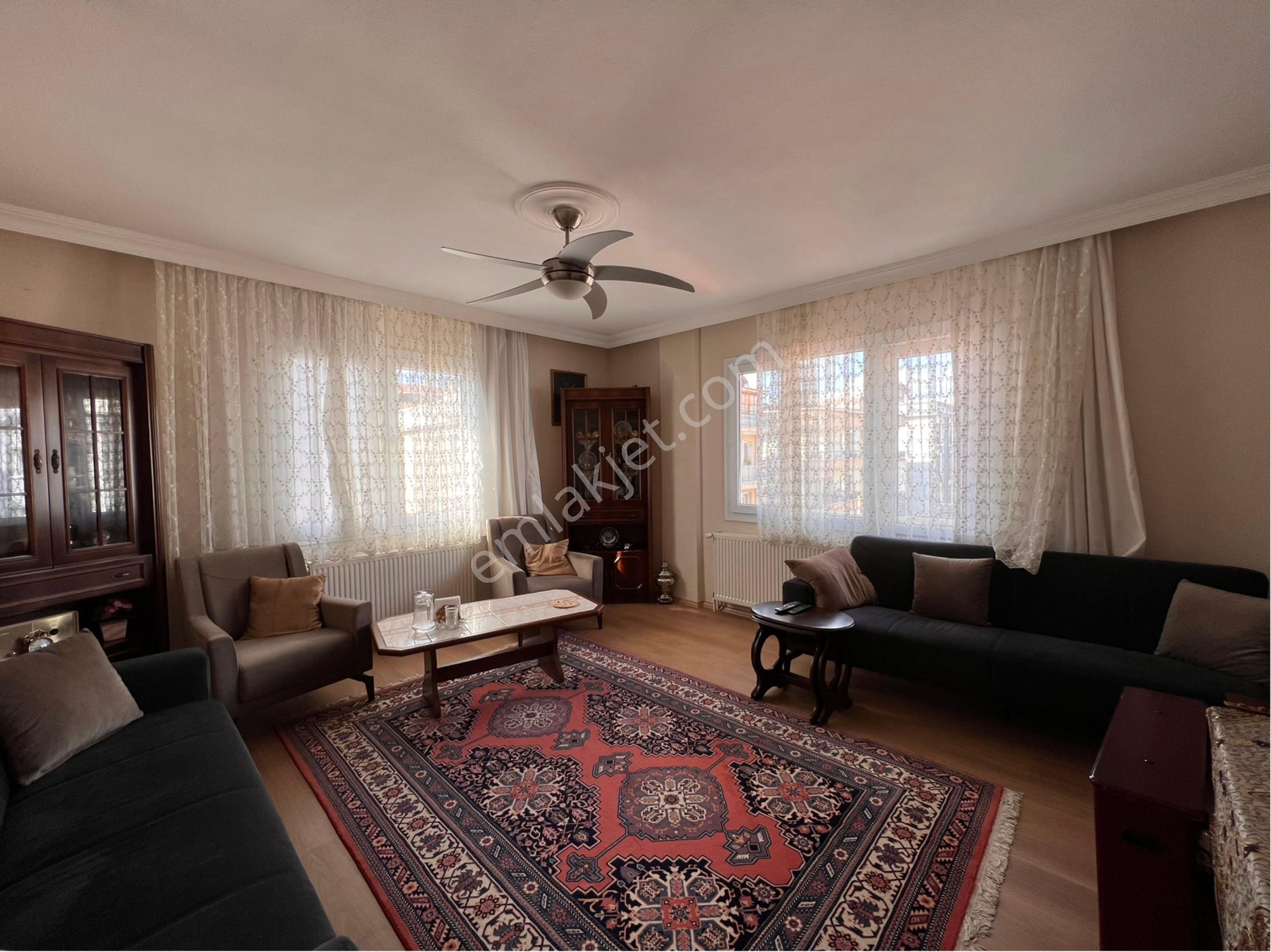 Buca İnkılap Satılık Daire Buca İnkılap Mah Nato Yakını 3+1 120m2 Dgazlı Satılık Daire