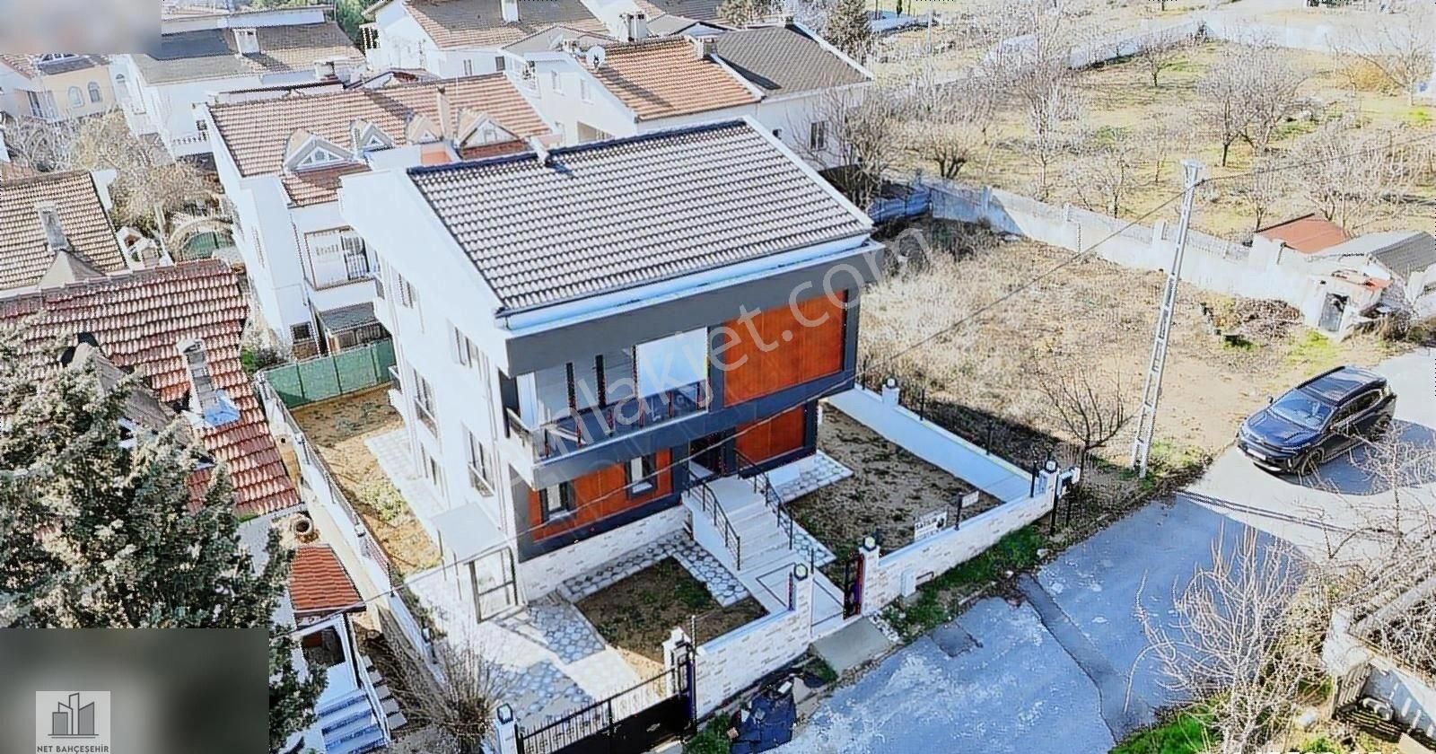 Silivri Gümüşyaka Satılık Villa Silivri Gümüşyaka'da Müstakil 5+1 Villa