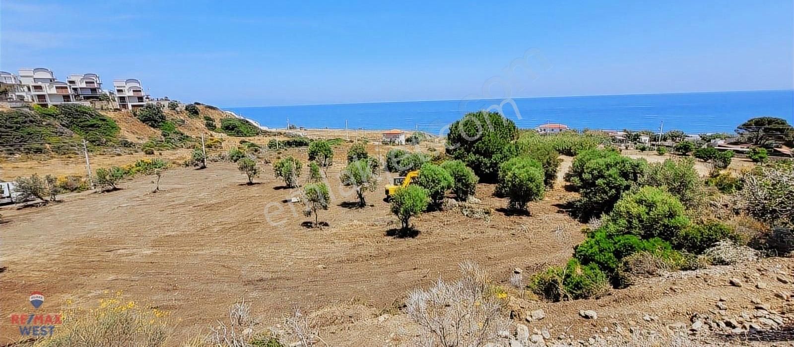 Karaburun Tepeboz Satılık Turizm İmarlı Karaburun'da 2690 M2 Satılık İmarlı Arsa