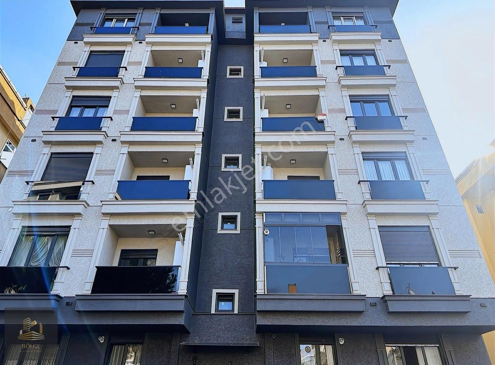 Kartal Cevizli Satılık Daire Bölge'den Cevizlide 5+2 Lüks Yapımlı Sıfır Yapıda 240m2 Dubleks