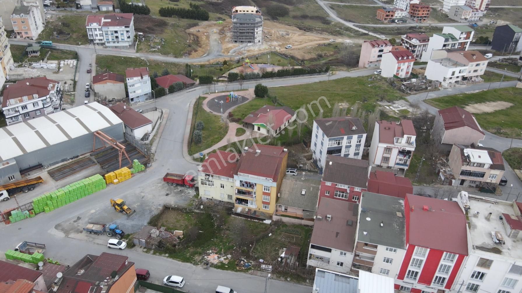 Arnavutköy Nenehatun Satılık Konut İmarlı Arnavutköy Nenehatun'da Ana Caddeye Yakın İnşaata Hazır 162 M2