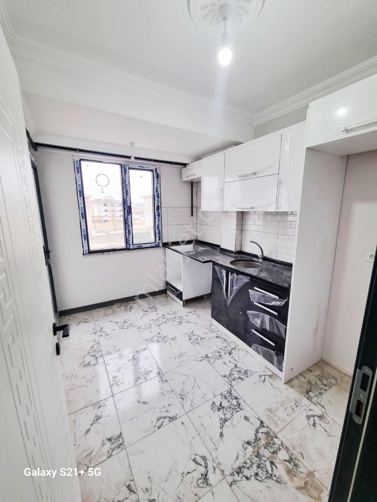 Çorlu Havuzlar Satılık Daire 2.400.000 Tl İskanlı 2+1 95m2 2 Kat Havuzlar Mh