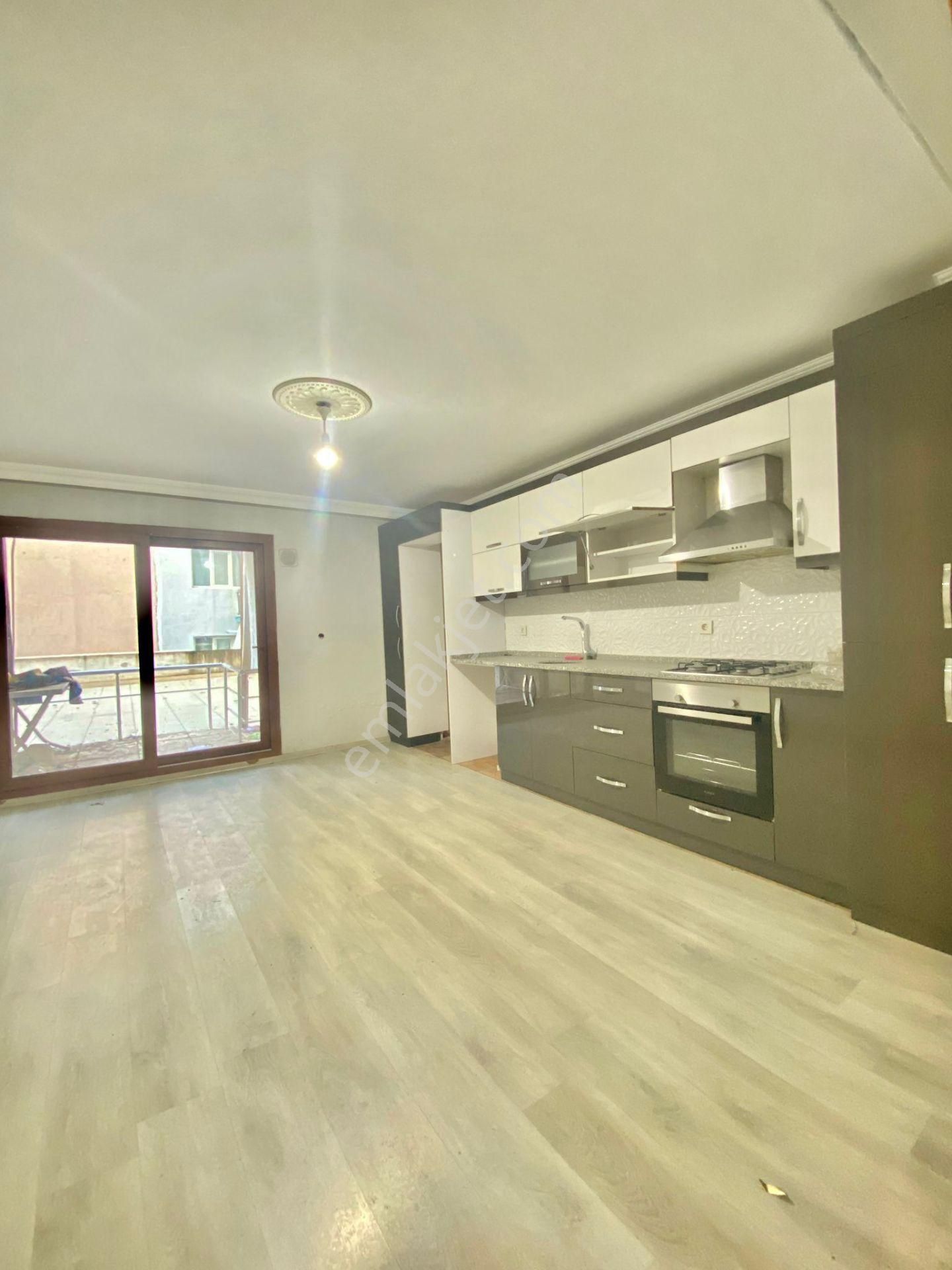 Şehzadeler Yarhasanlar Satılık Daire Yarhasanlarmahallesinde 3+1 120m2 Full Özellikli Satılık Daire