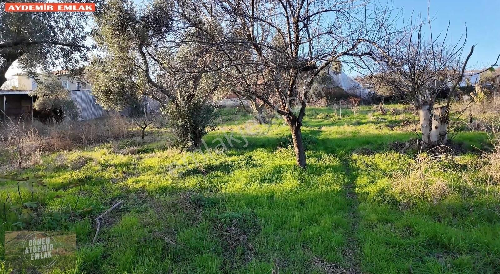 Gönen Sarıköy Satılık Konut İmarlı Eski Belediyelik Doğalgazlı 744 M2 3 Kat İmarlı Arsa