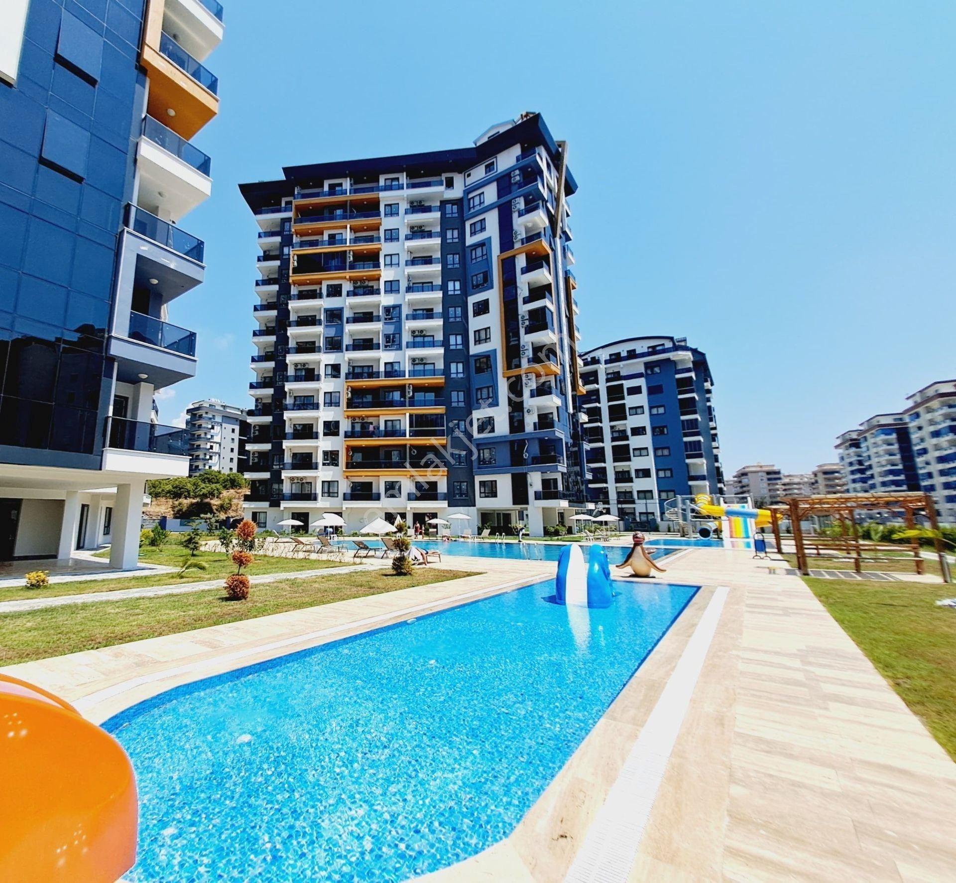 Alanya Mahmutlar Satılık Daire Duplex 2+1 Alanya Mahmutlar Complex Full Concept 650m Beach