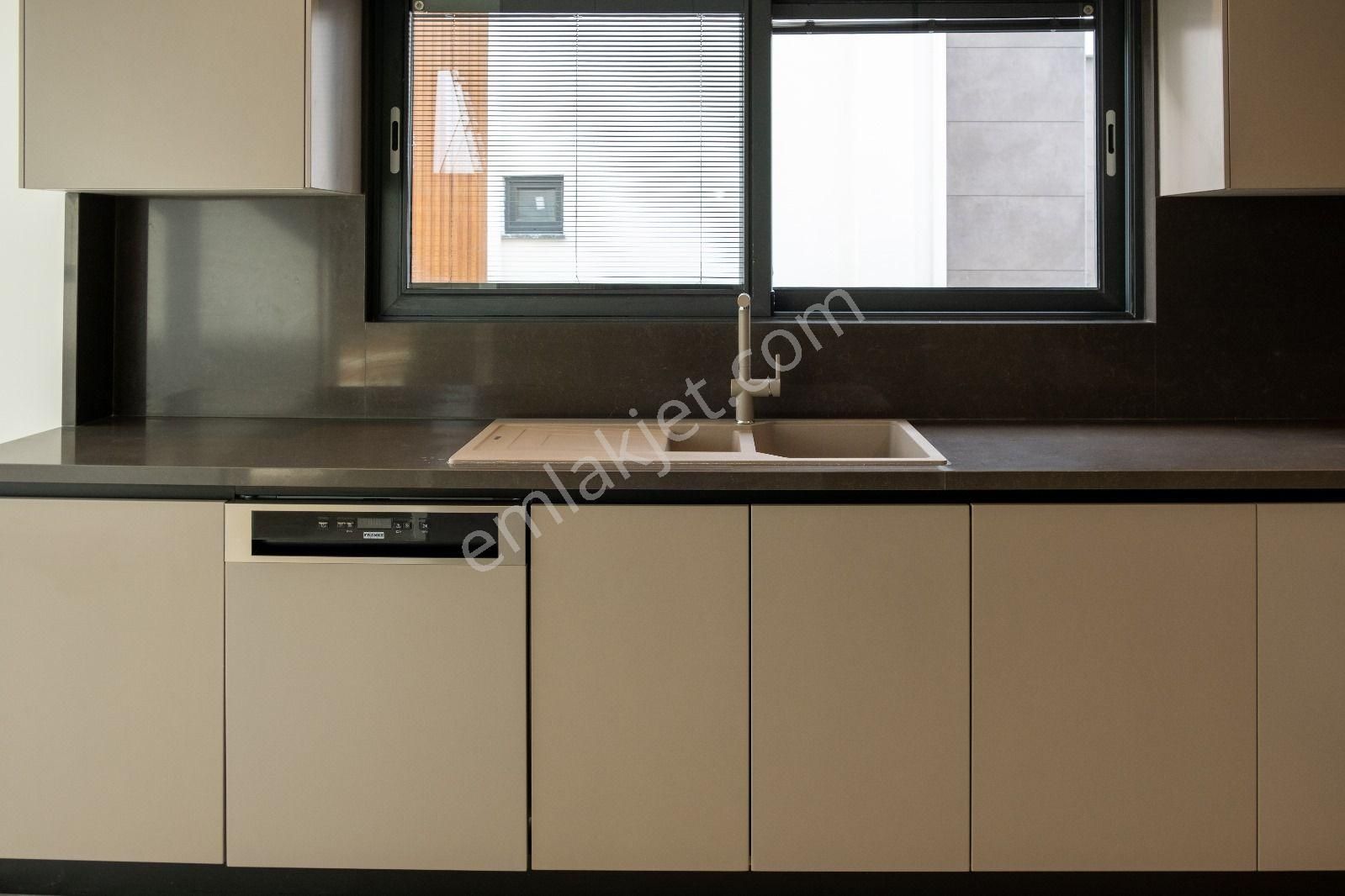 Hürriyet Mah,satılık Villa 5+1/240 M2 Daire - Görsel 20