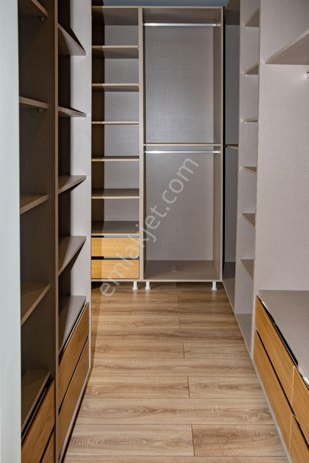 Hürriyet Mah,satılık Villa 5+1/240 M2 Daire - Görsel 14