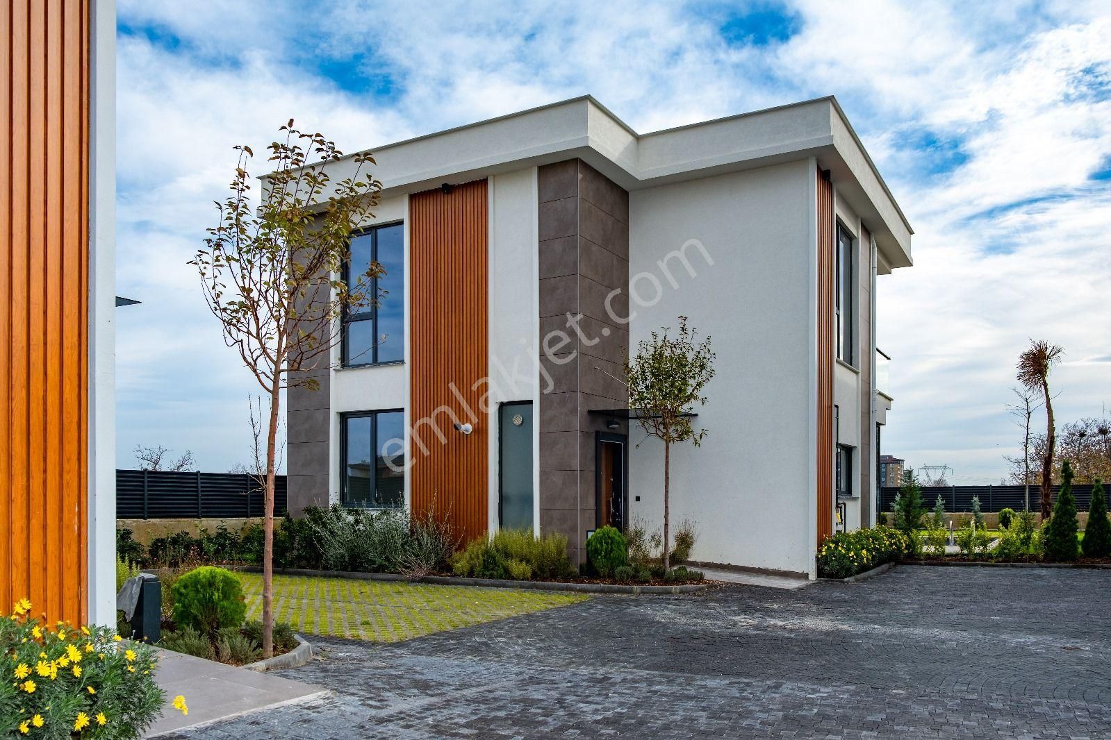 Hürriyet Mah,satılık Villa 5+1/240 M2 Daire - Görsel 28