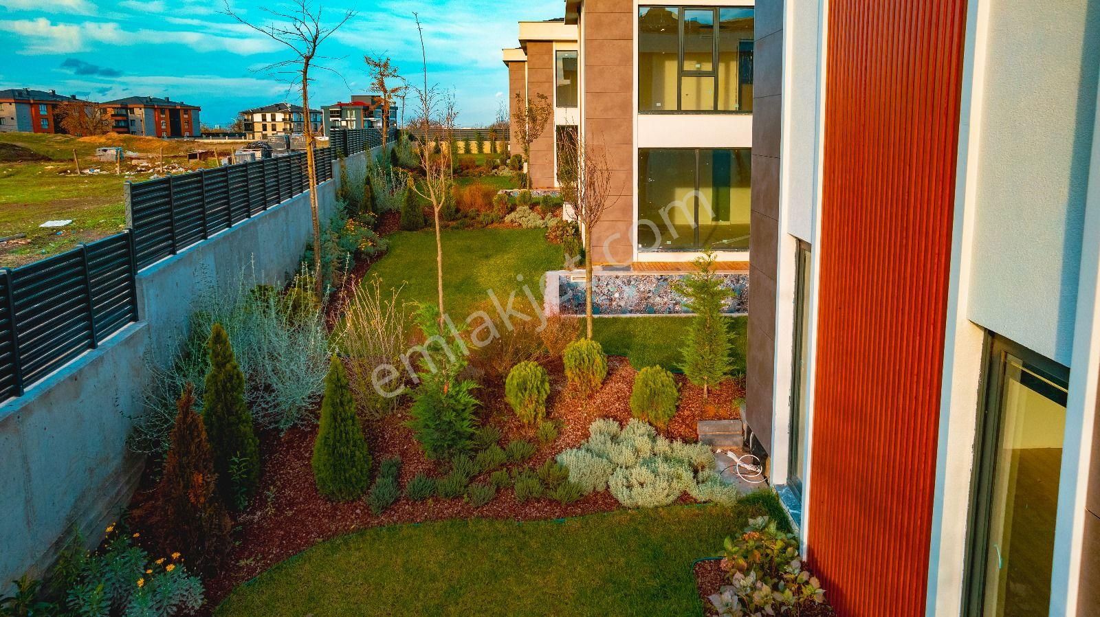 Hürriyet Mah,satılık Villa 5+1/240 M2 Daire - Görsel 35