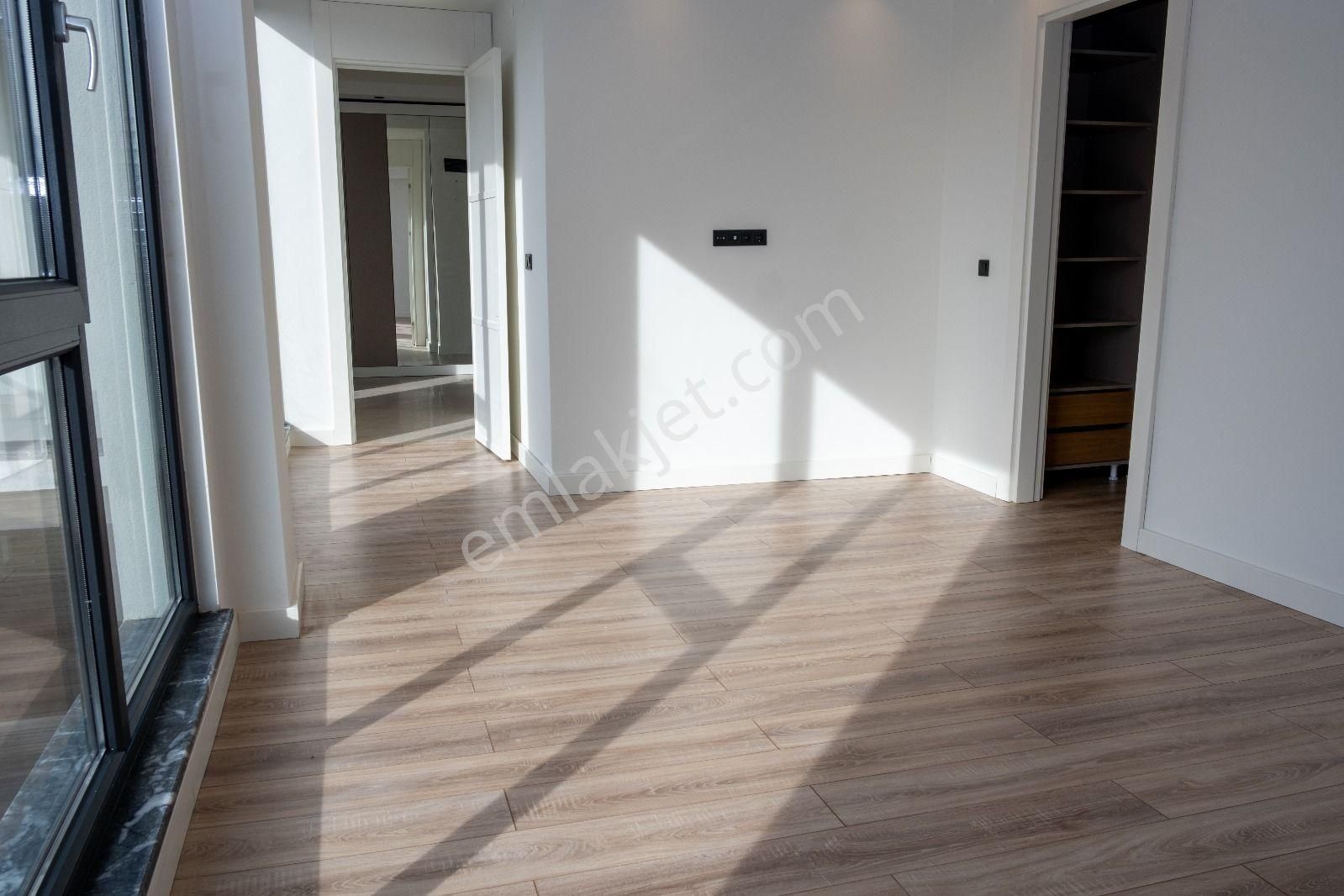 Hürriyet Mah,satılık Villa 5+1/240 M2 Daire - Görsel 27