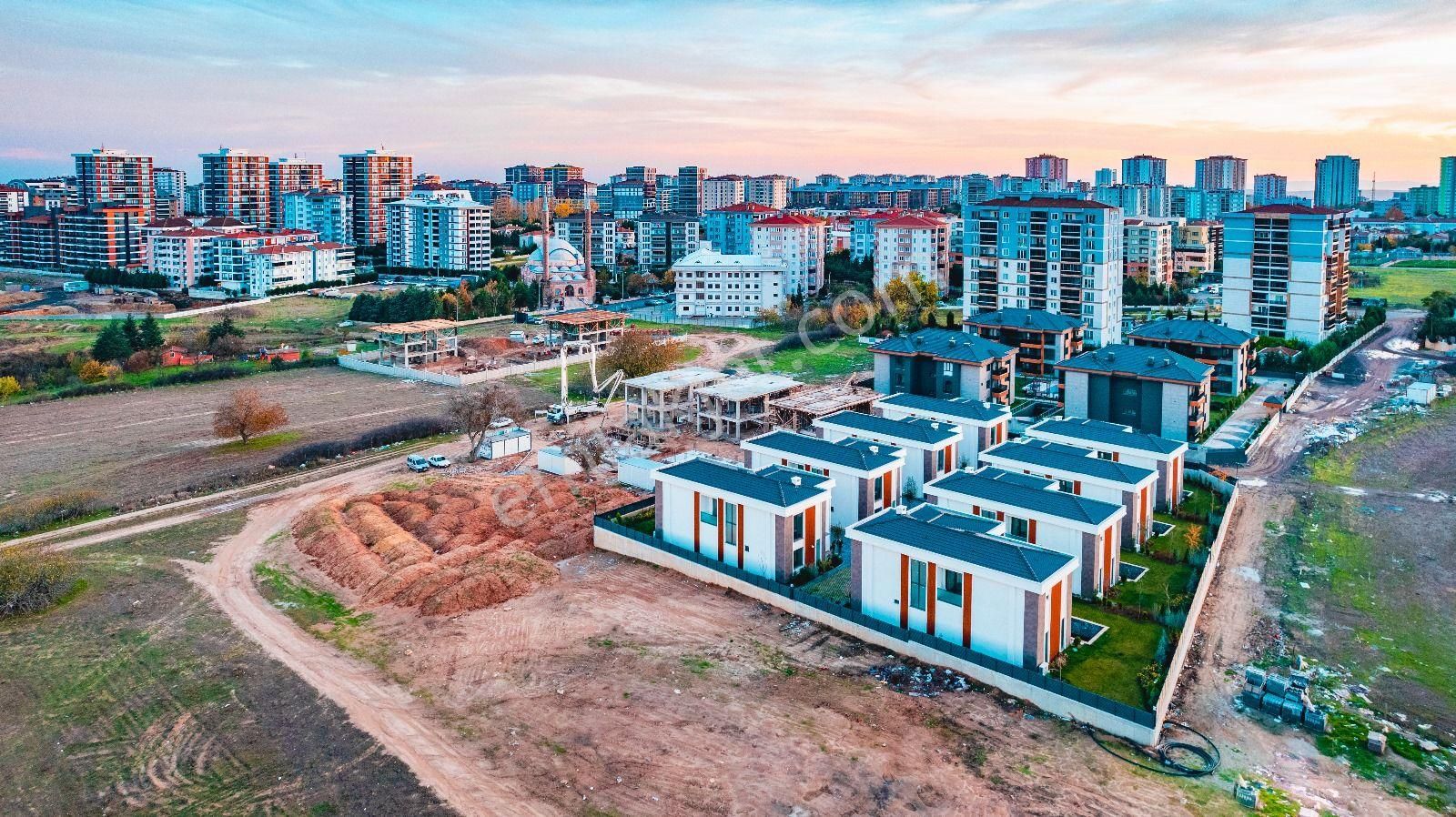 Hürriyet Mah,satılık Villa 5+1/240 M2 Daire - Görsel 29