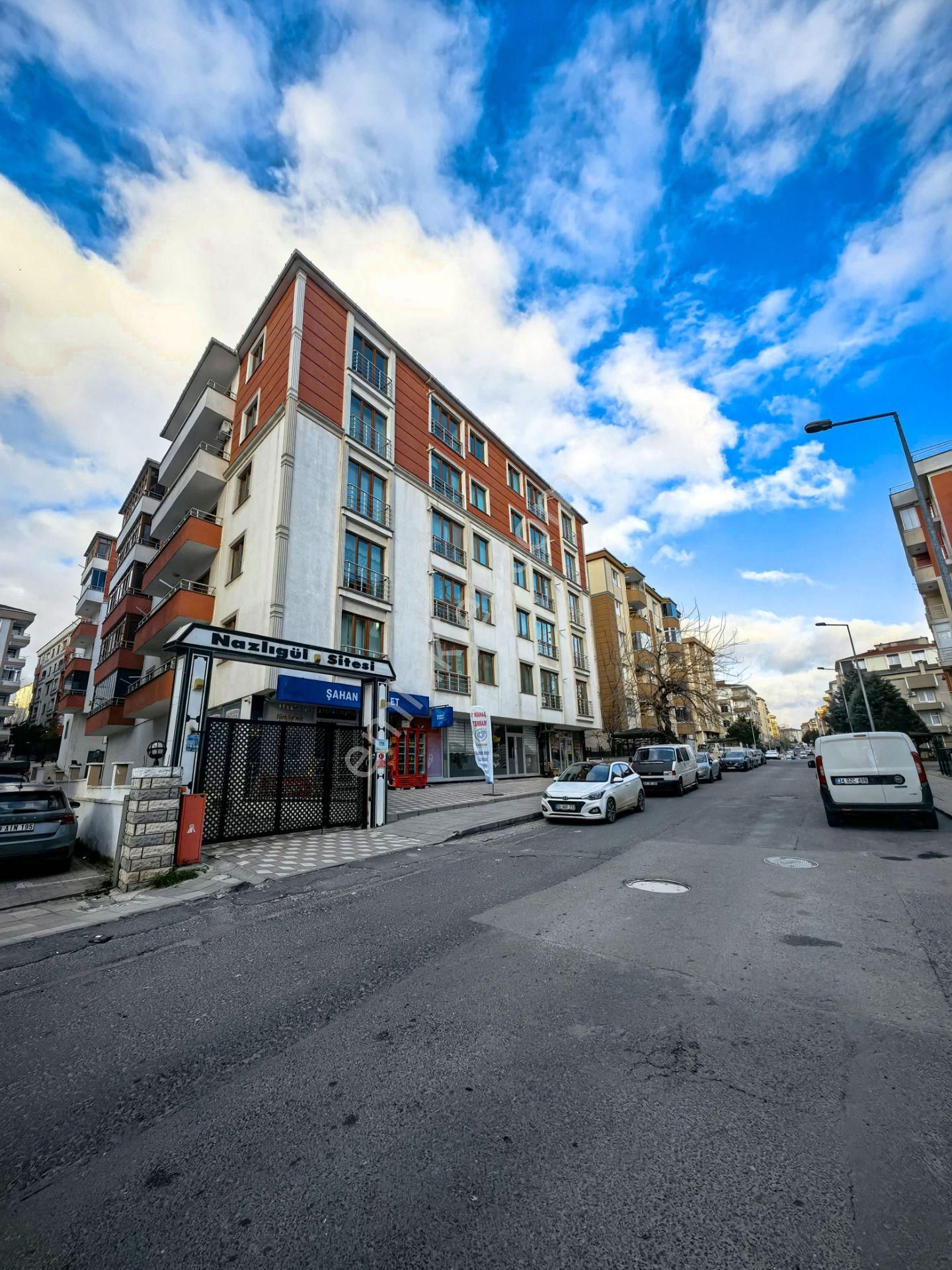 Çorlu Muhittin Satılık Daire Muhittin Mahallesinde Site İçi 150m² Fırsat Dairemiz Fiyat Düştü