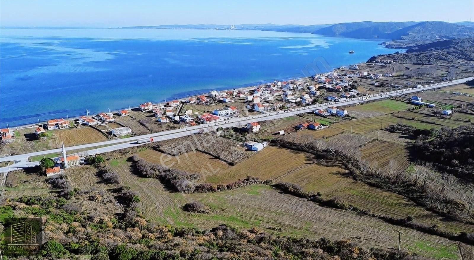 Lapseki Güreci Köyü (Gürecialtı) Satılık Tarla Güreci Altında 2,5 Kat 3850 M2 İmarlı Arsa