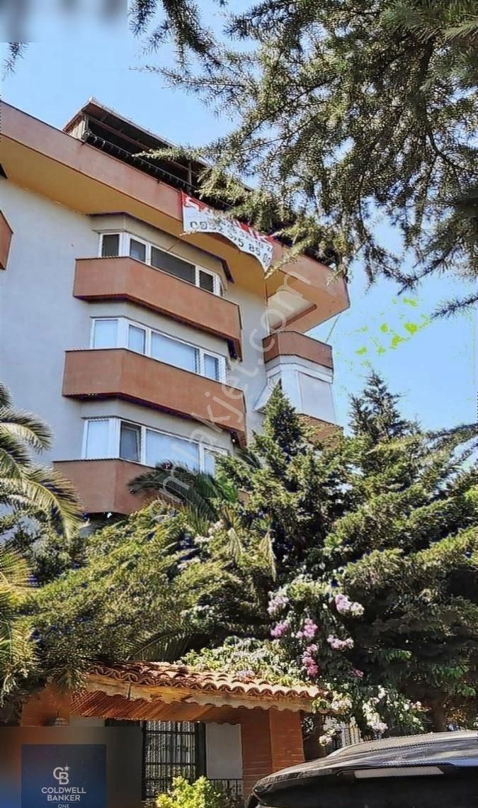 Üsküdar Acıbadem Satılık Daire Acıbadem De 4+2 250 M2 Net Oturmaya Ve Yatırıma Uygun 2 Teraslı