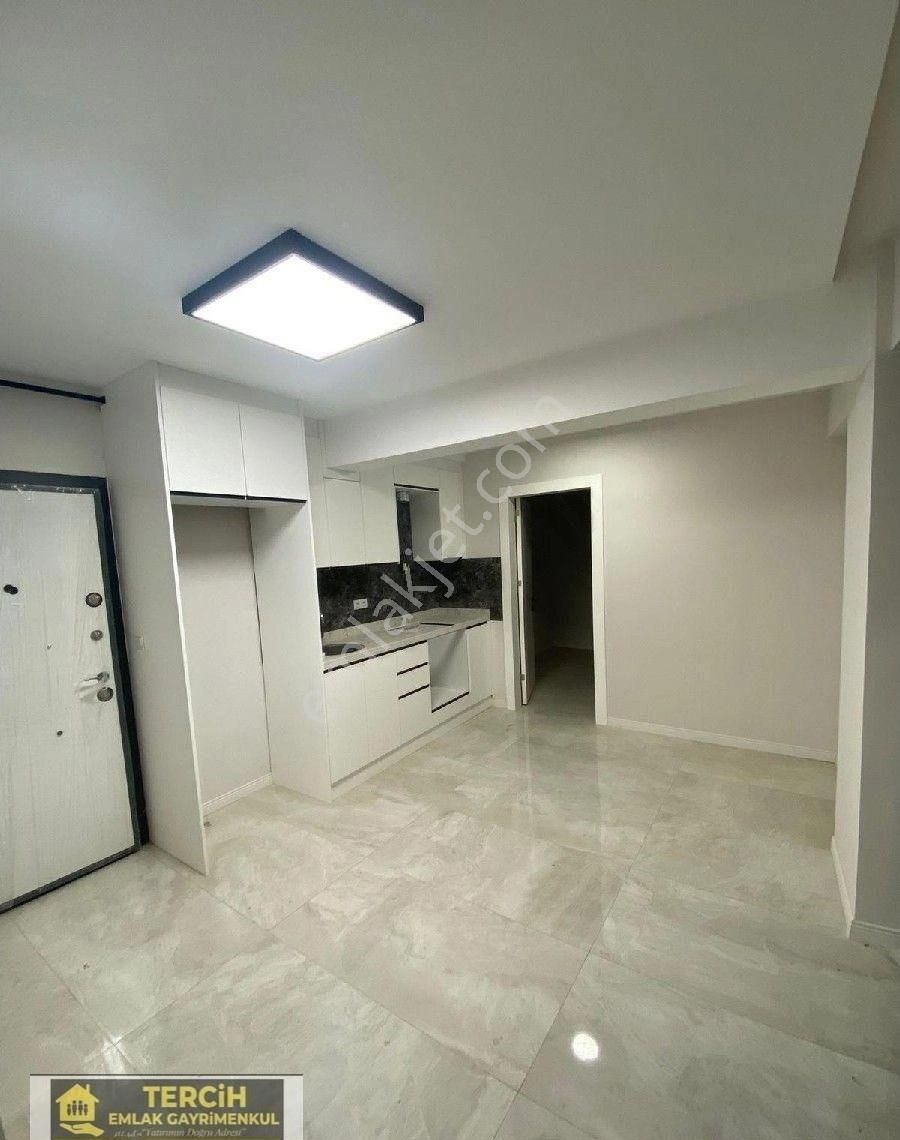 Merkezefendi Selçuk Bey Satılık Daire Tank Meydanı Yakını 2+1 Satılık Apart