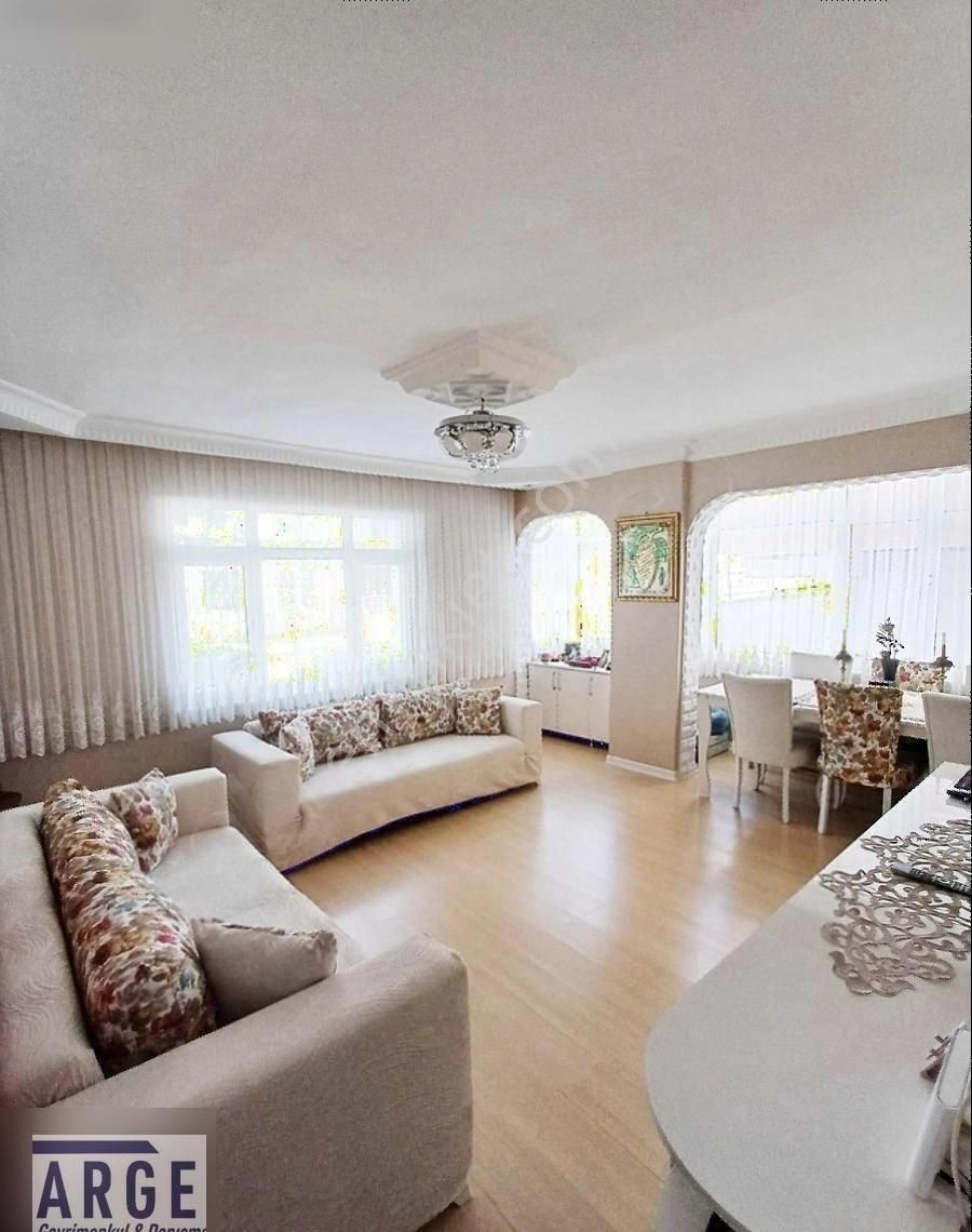 Avcılar Cihangir Satılık Daire Avcılar Cihangir Mh'de, Satılık 2+1, 75m2 Tadilatlı Daire