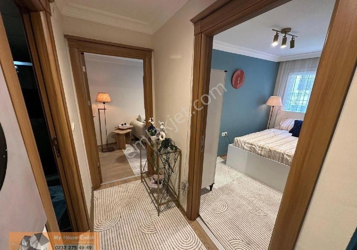 Buca Atatürk Kiralık Daire Buca Atatürk Mahallesi'nde 2+0 Yüksek Giriş Eşyali Kiralık Daire