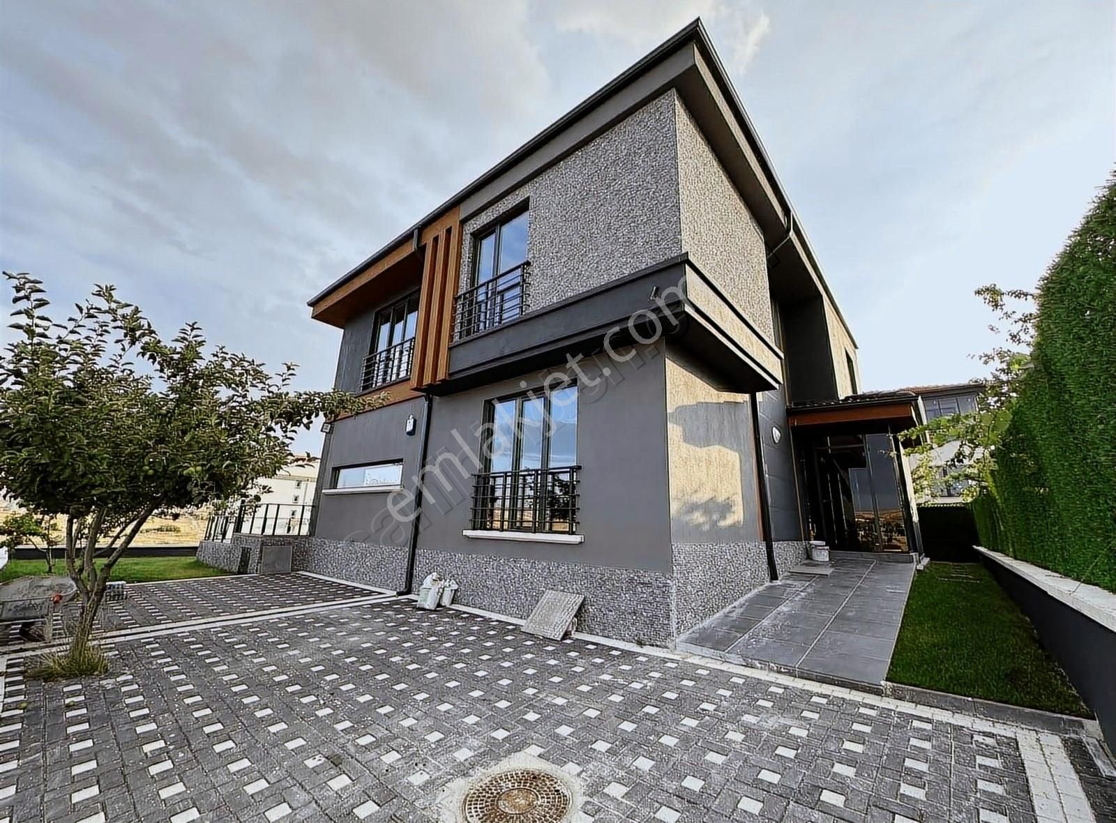 Akyurt Yeşiltepe Satılık Villa Tüm Bildiklerinizi Unutun Modern Tasarım İnce Düşünülmüş Sıfır