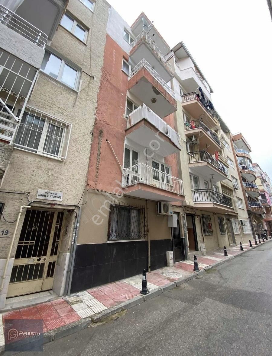 Şehzadeler Sakarya Satılık Daire Sakarya Mah.de Satılık Arakat 2+1 Daire