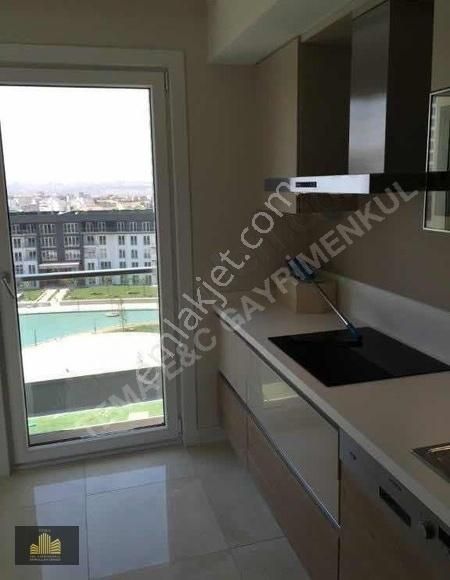 Küçükçekmece Atakent Satılık Daire E&c Tema İstanbul,1,de Satılık 3+1 147 2 Manzaralı Daire