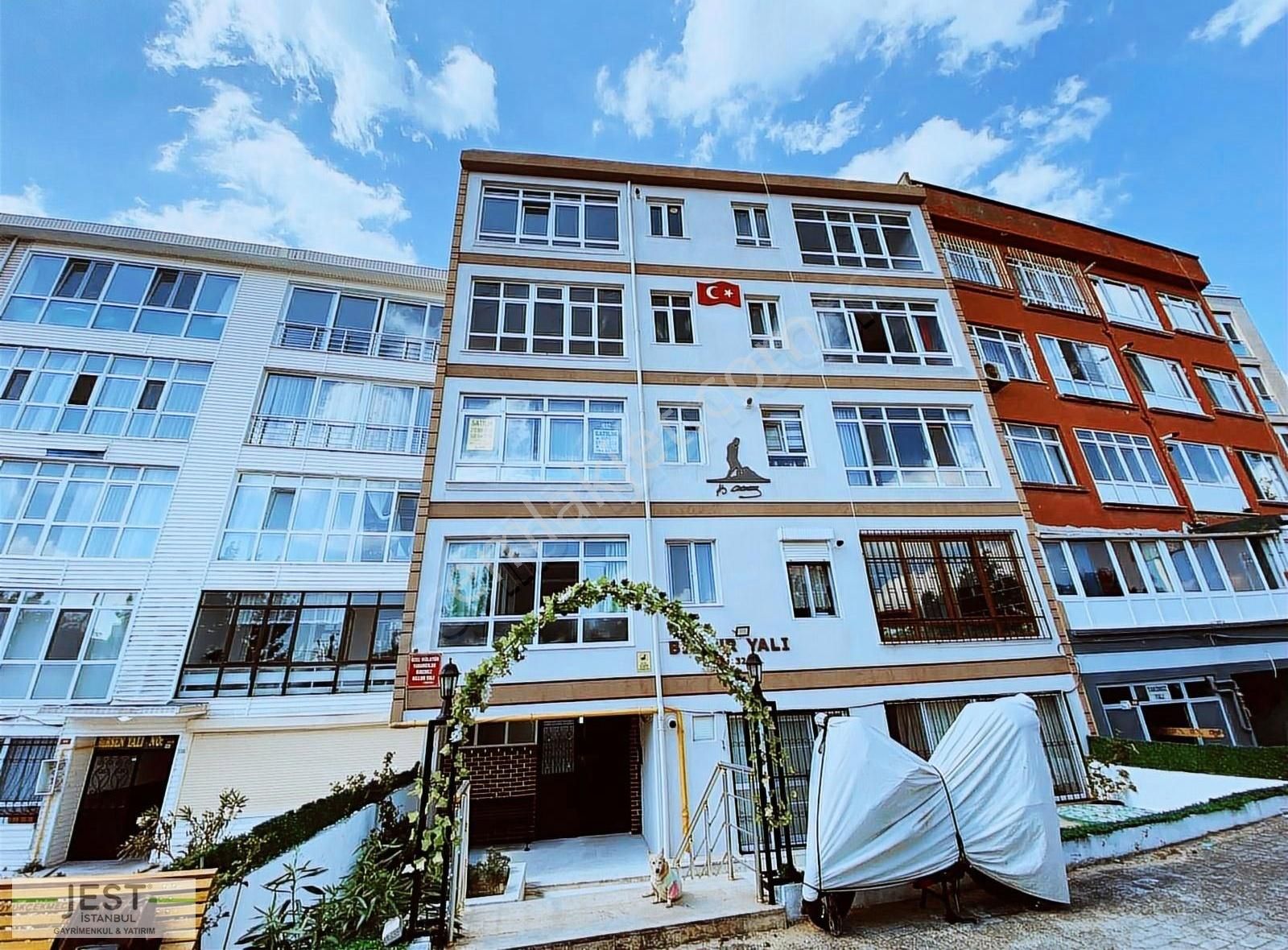 Büyükçekmece Celaliye Kiralık Daire Büyükçekmece Celaliye Sahili Site İçi Kiralık Yalı Dairesi 2+1