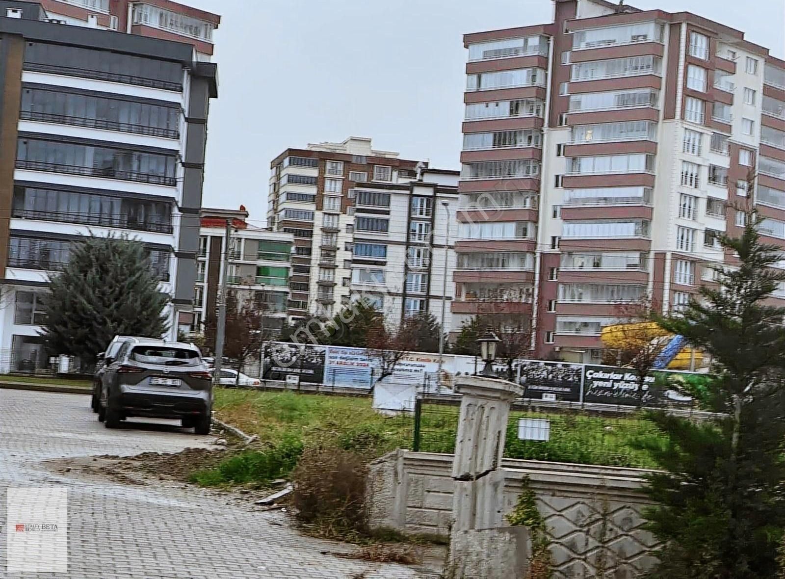 Atakum Yenimahalle Satılık Daire Rw.beta N/a'dan Çobanlı Tramvay Durağına 200 Mt.1+1 Satılık