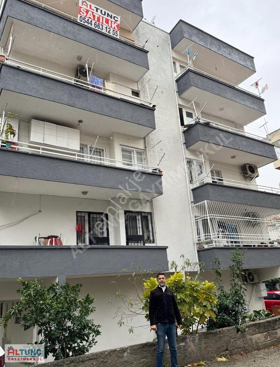 Seyhan Sümer Satılık Daire Baraj Yolunda 3+1 Kapalı Mutfak 160 M2 Net Oturum Kaçmaz