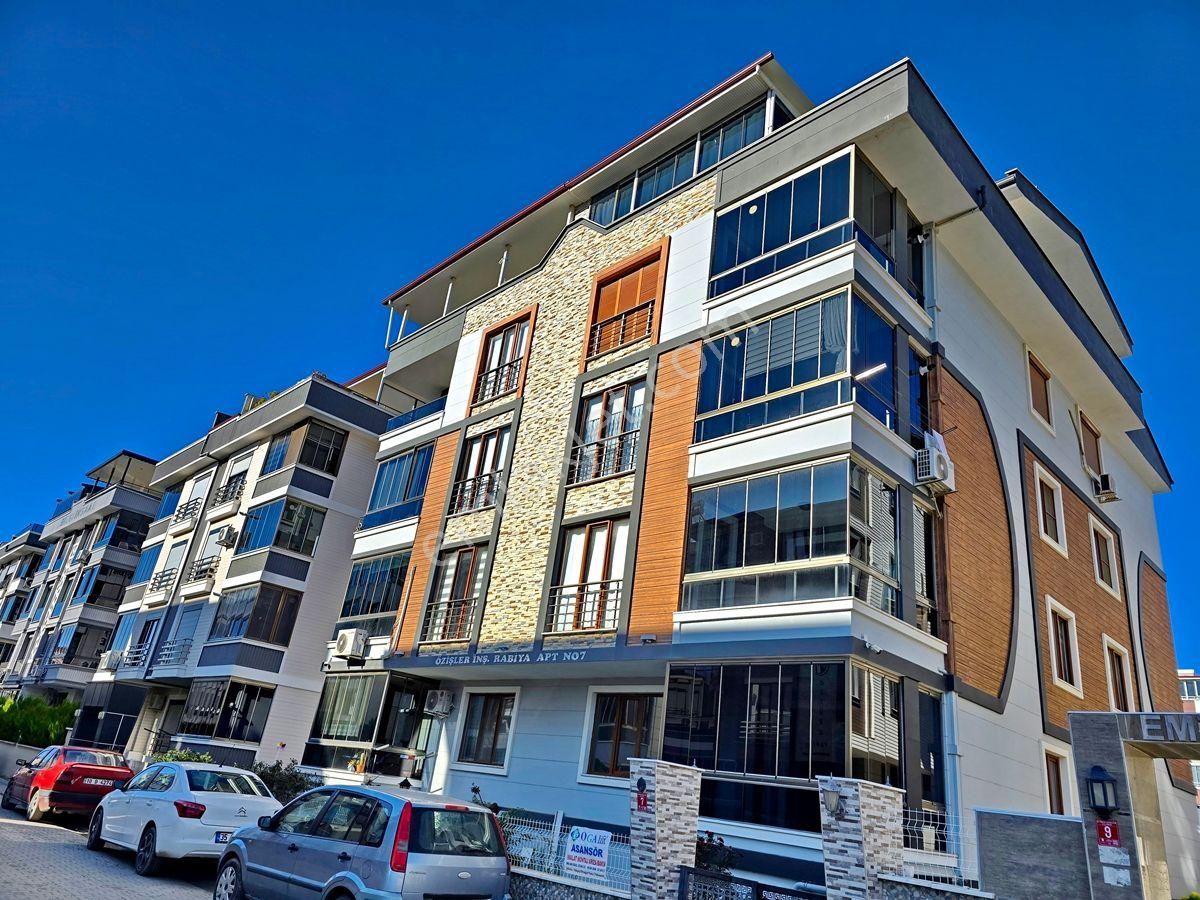 Akçay Altınkum Satılık Daire / Yeni / Ayrı Mutfak / Ön Cephe